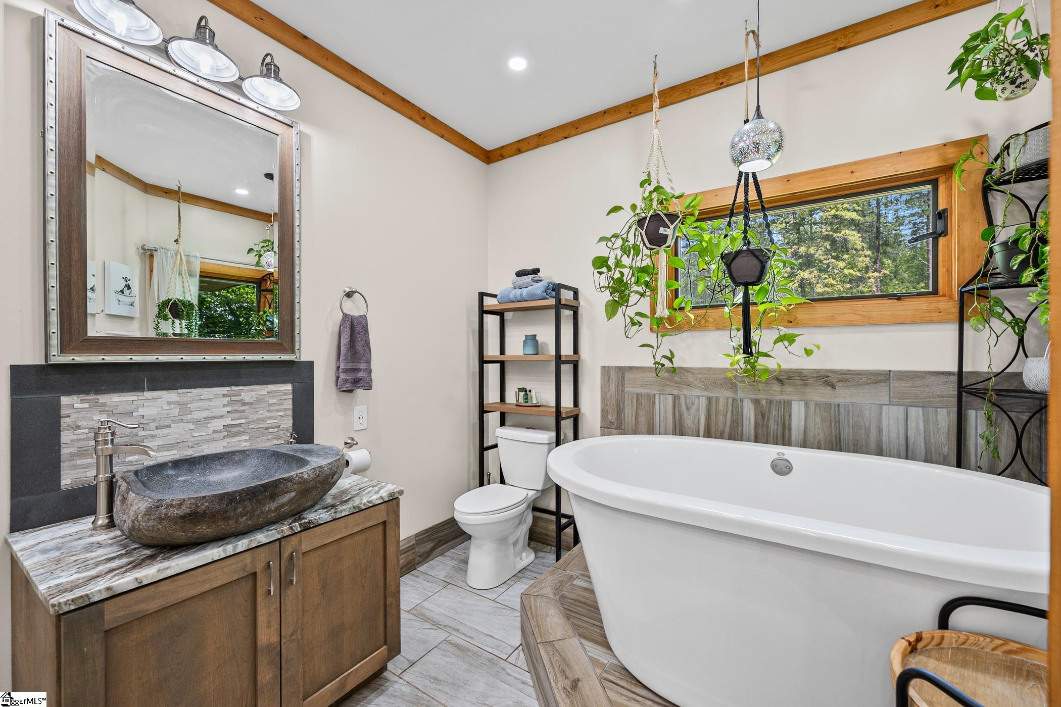 183 Little Eastatoee Road Sunset, SC 29685