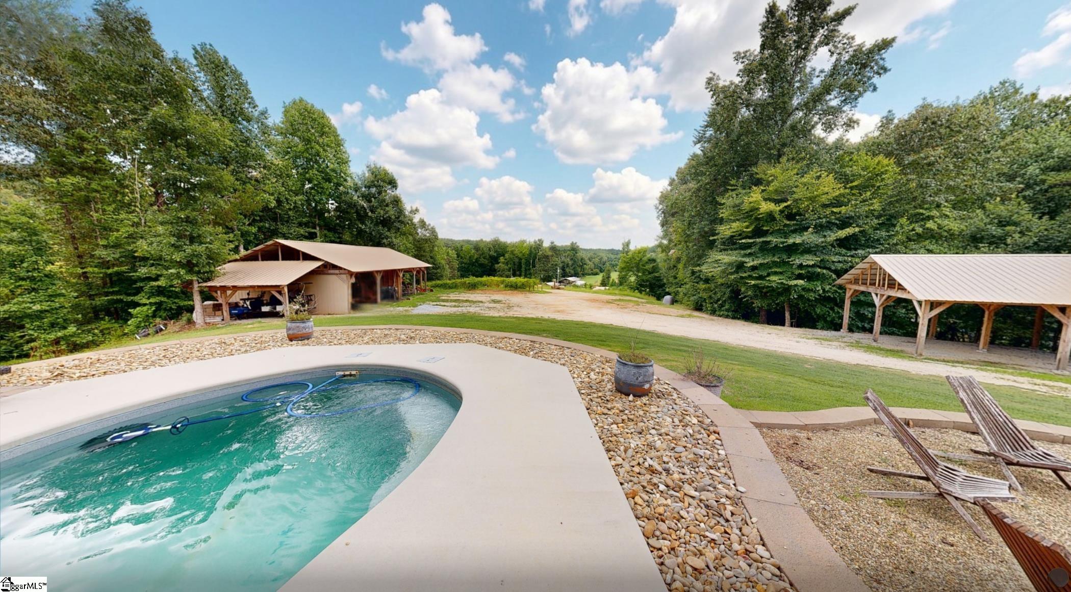 183 Little Eastatoee Road Sunset, SC 29685