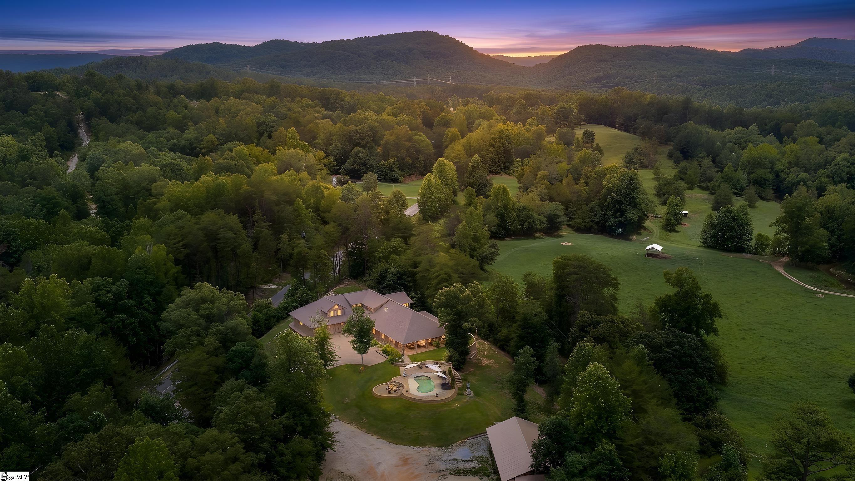 183 Little Eastatoee Road Sunset, SC 29685