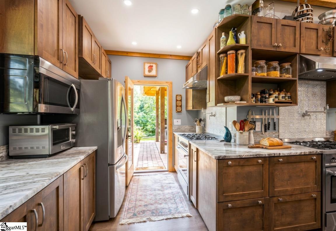 183 Little Eastatoee Road Sunset, SC 29685