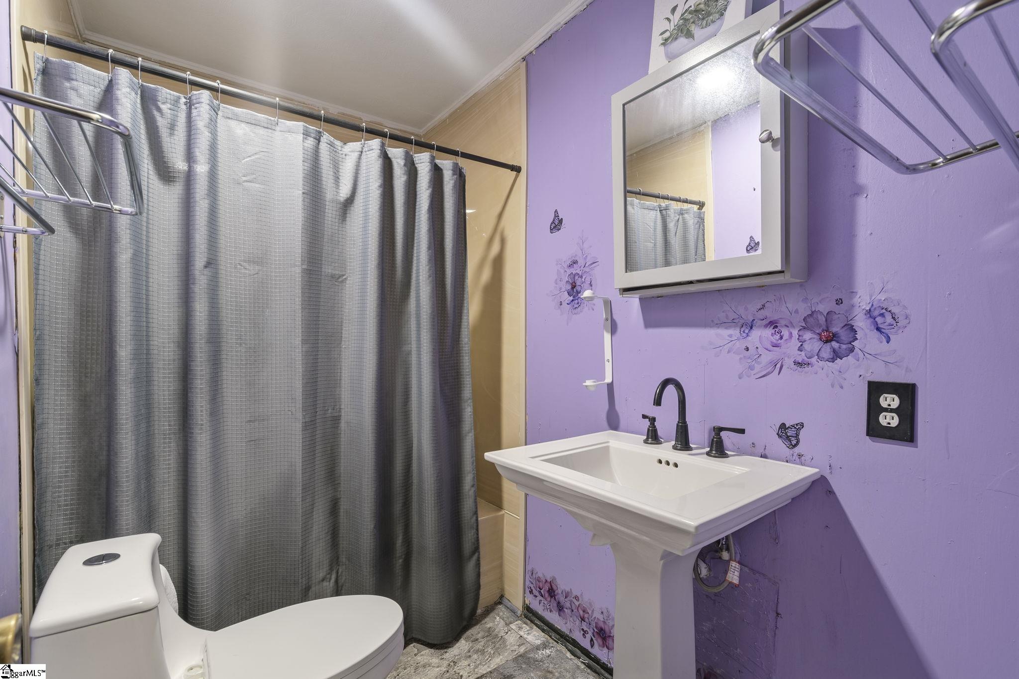304 Stuart Street Laurens, SC 29360