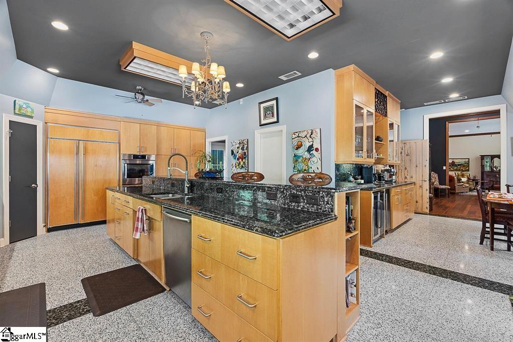 325 Lanham Circle Spartanburg, SC 29307