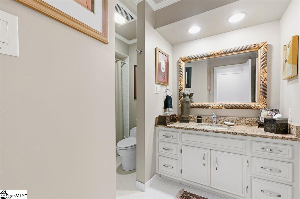 325 Lanham Circle Spartanburg, SC 29307
