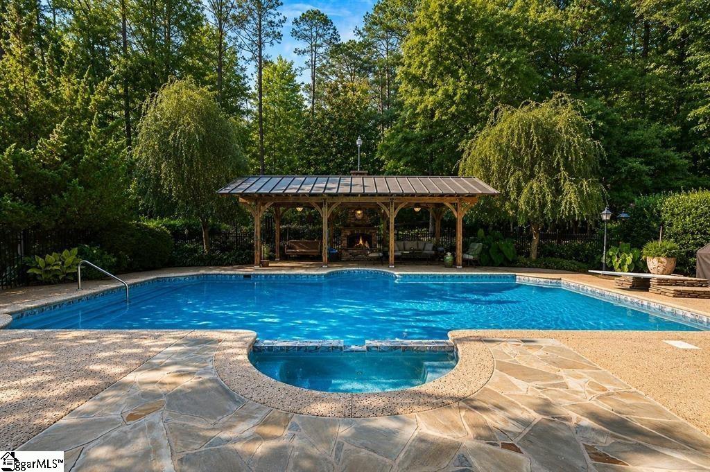 325 Lanham Circle Spartanburg, SC 29307
