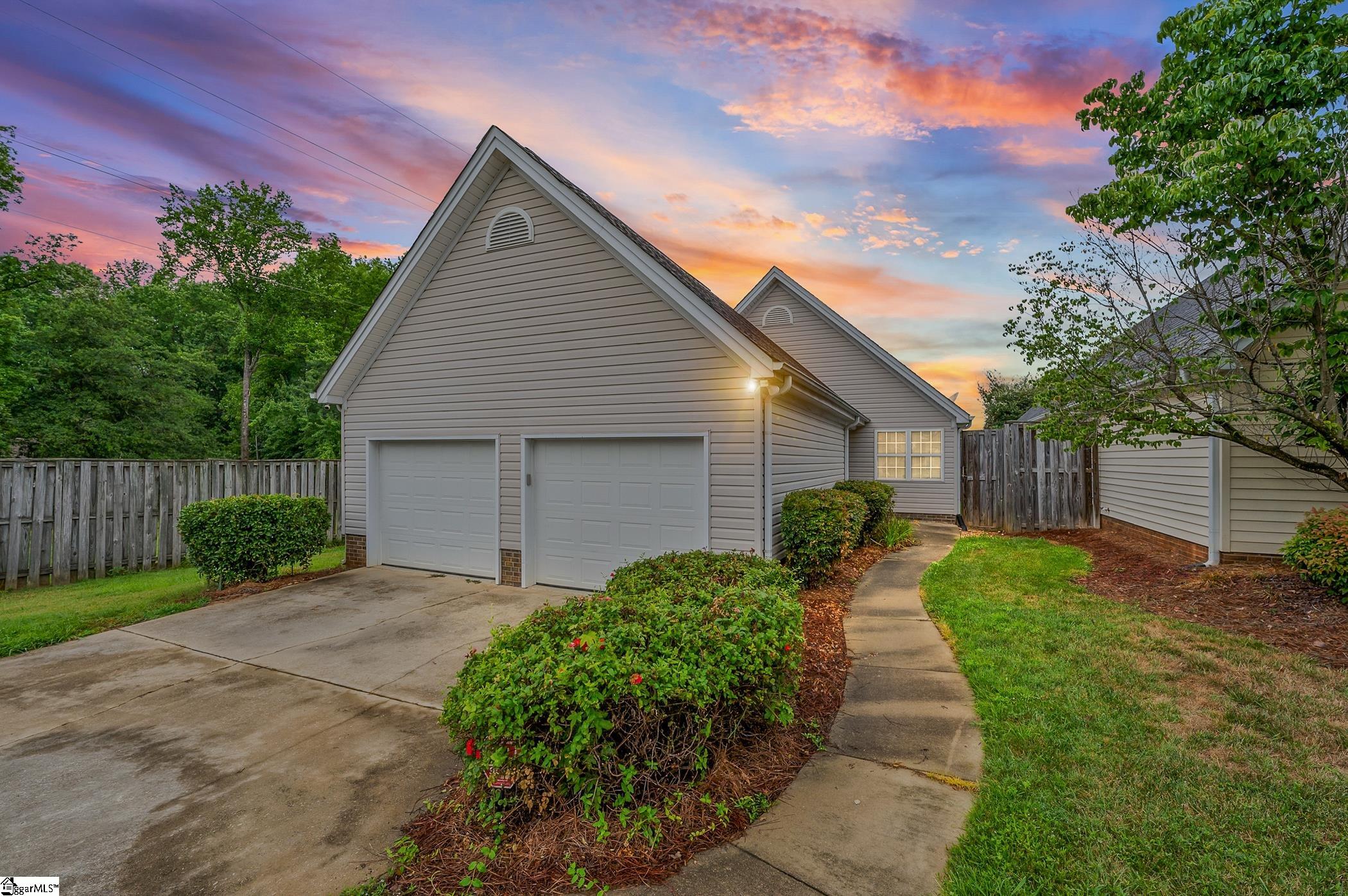 1016 Bradford Place