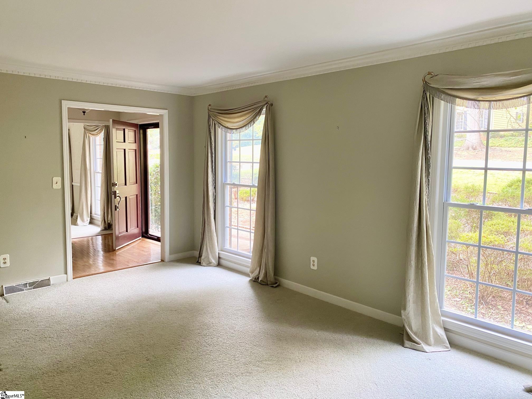 Photo 3 of Single family home for sale at 501 Foxcroft Rd, Greenville, SC 29615 | MLS# 1599167 | Listing updated on 2026-09-18