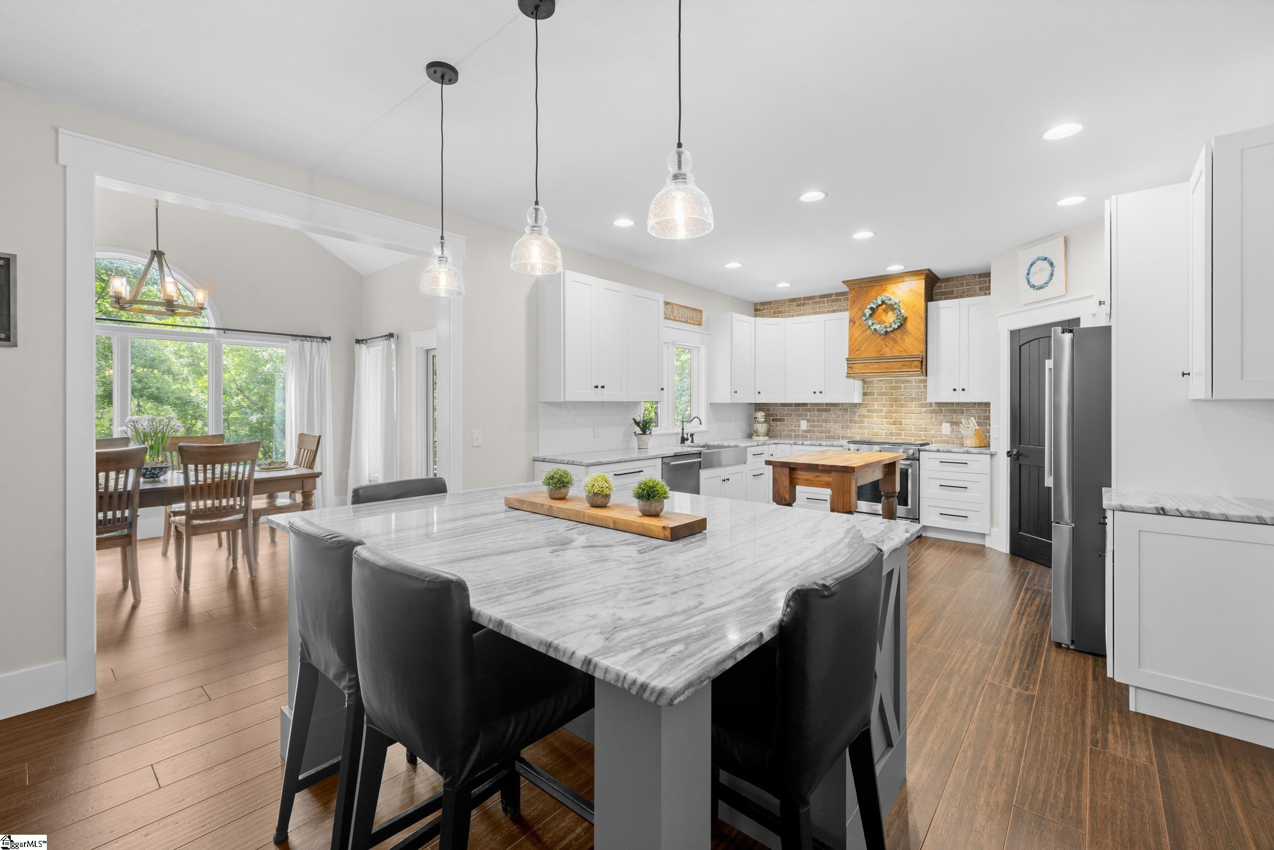 142 W. Bay View Drive, Seneca SC 29672