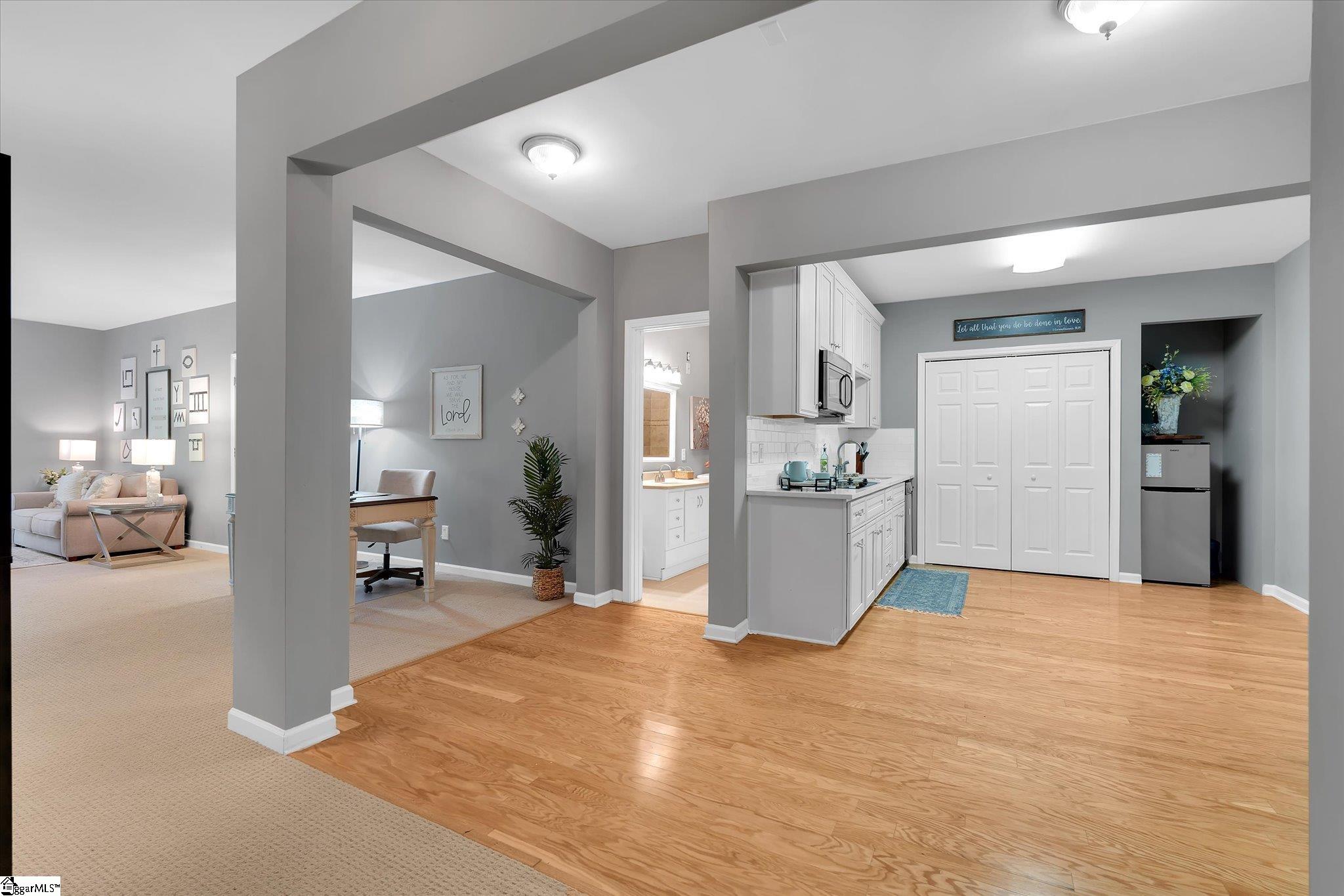 8 Coulter Court, Greer SC 29650