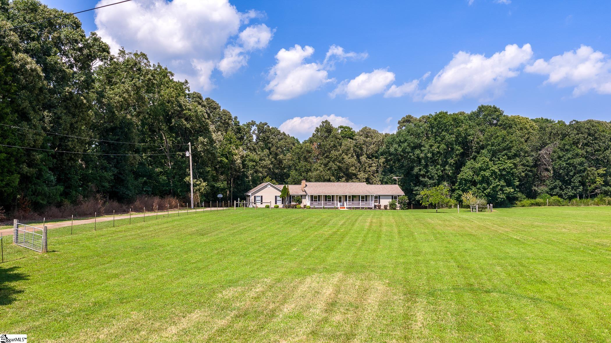 3rd image of 225 Mill Creek Dr, Westminster, SC 29693 | MLS# 1599592