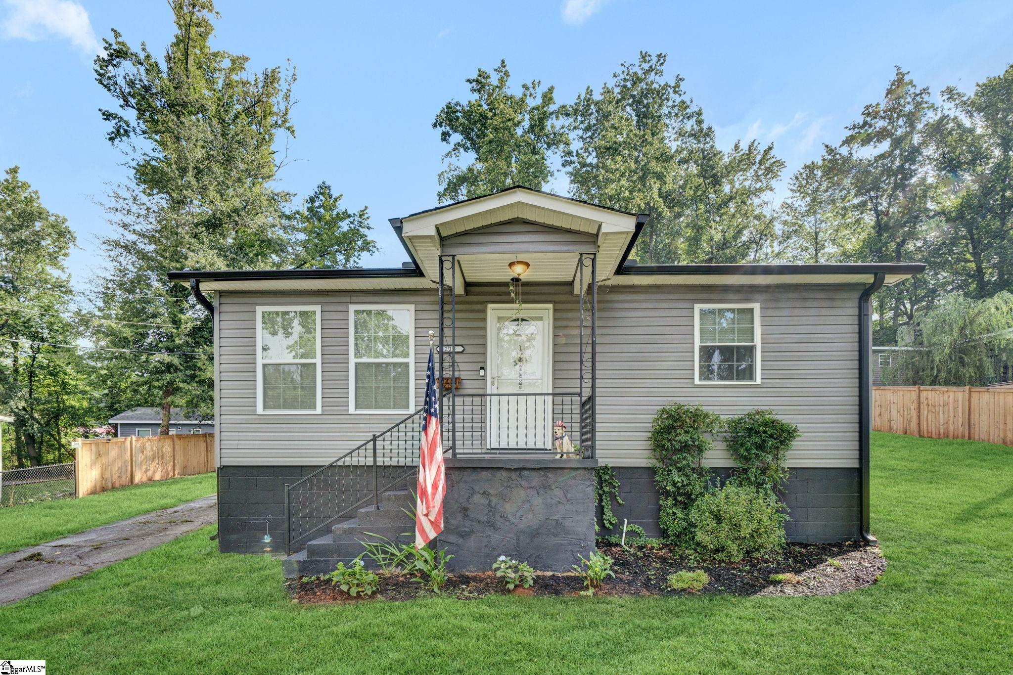 215 Gail Street, Easley SC 29642-1138