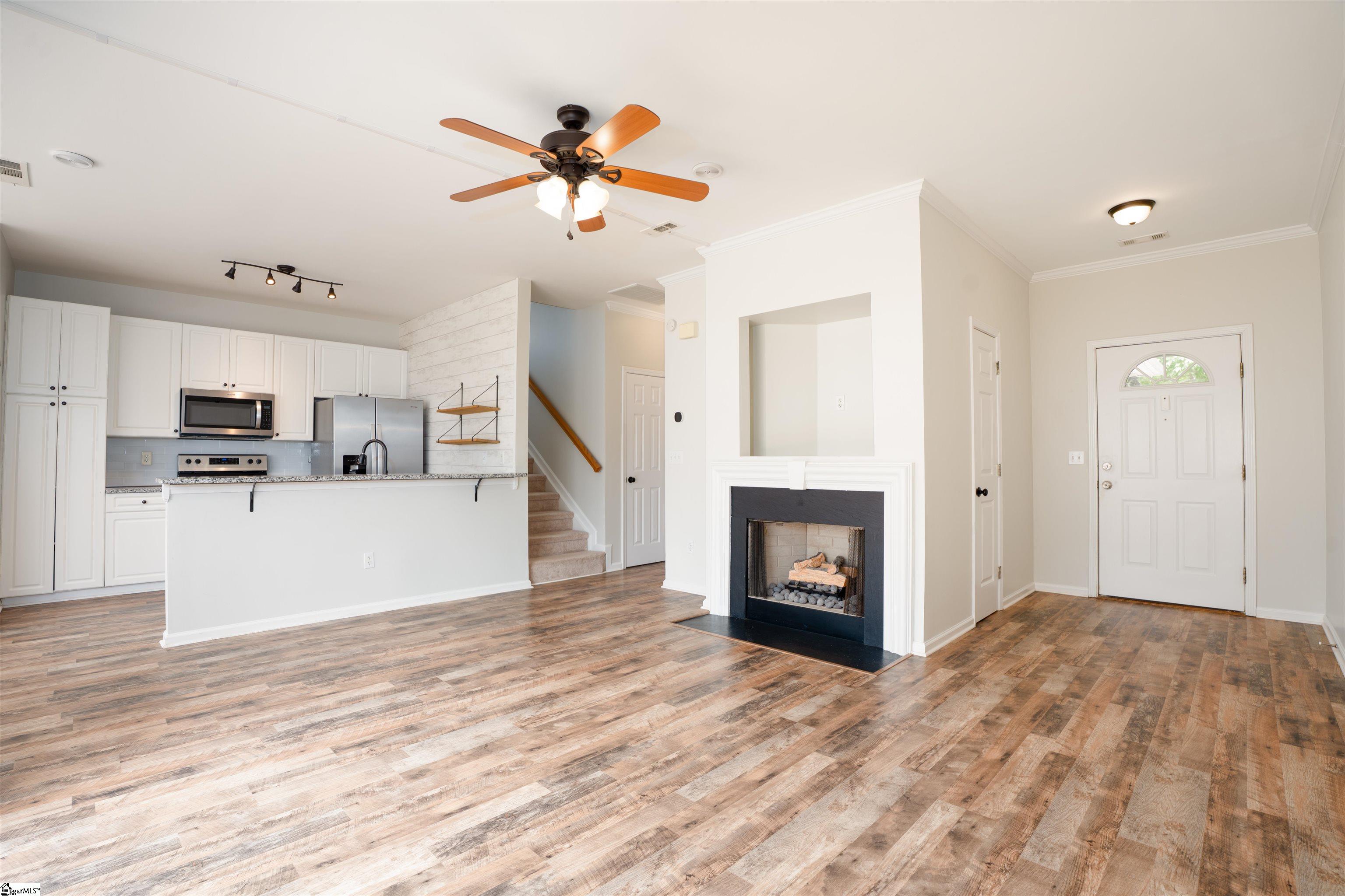 608 Glassyrock Court