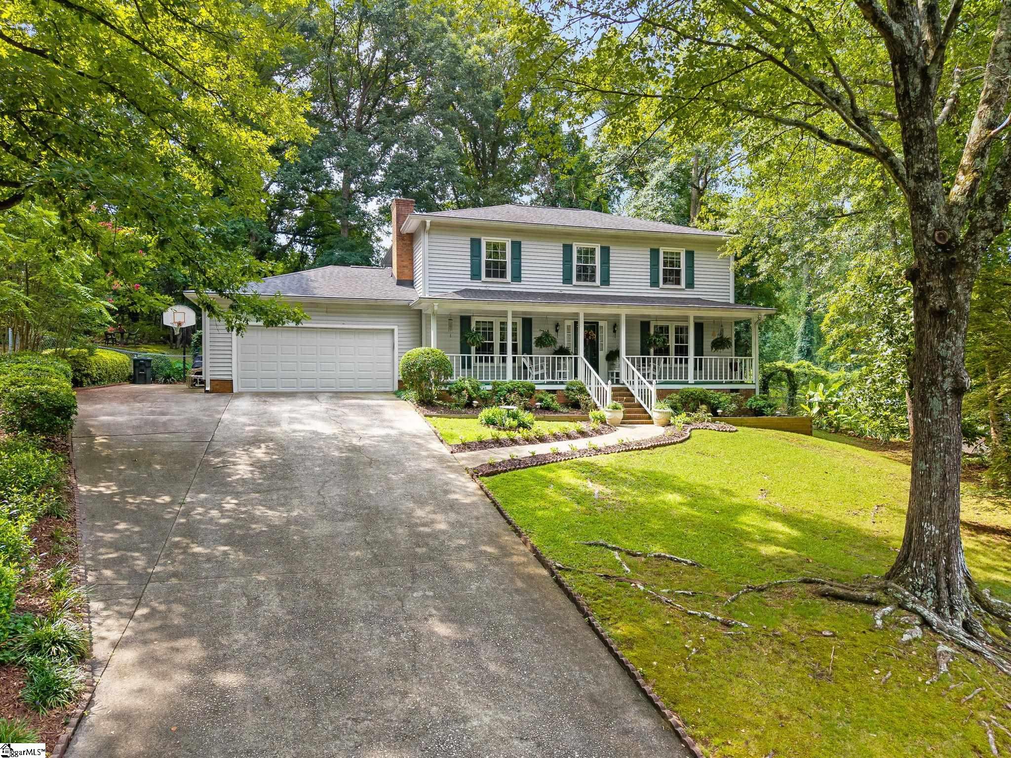 2nd image of 120 E Woodburn Dr, Taylors, SC 29687 | MLS# 1600099