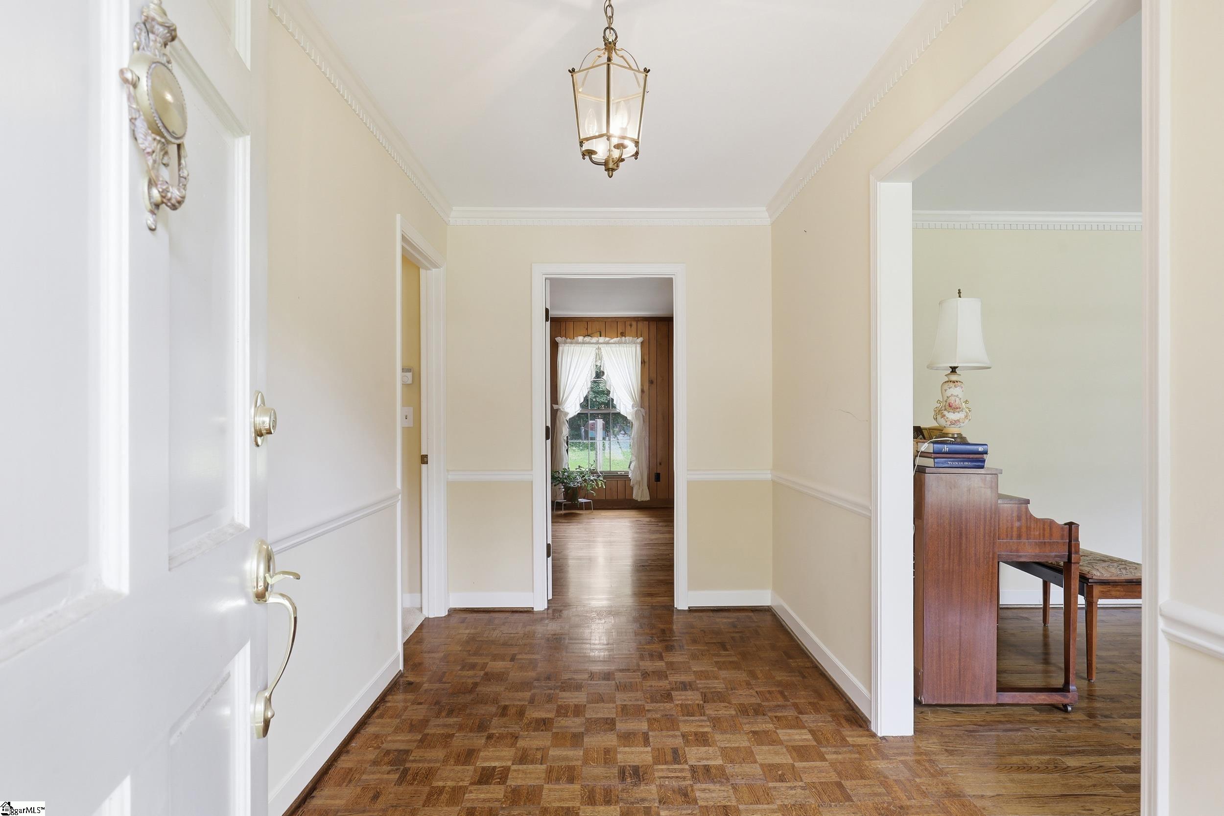 2nd image of 303 Hillsborough Dr, Greenville, SC 29615 | MLS# 1600133