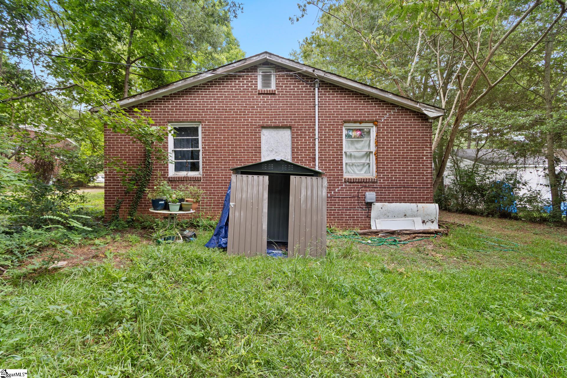 18th image of 305 Southview Dr, Laurens, SC 29360 | MLS# 1600215