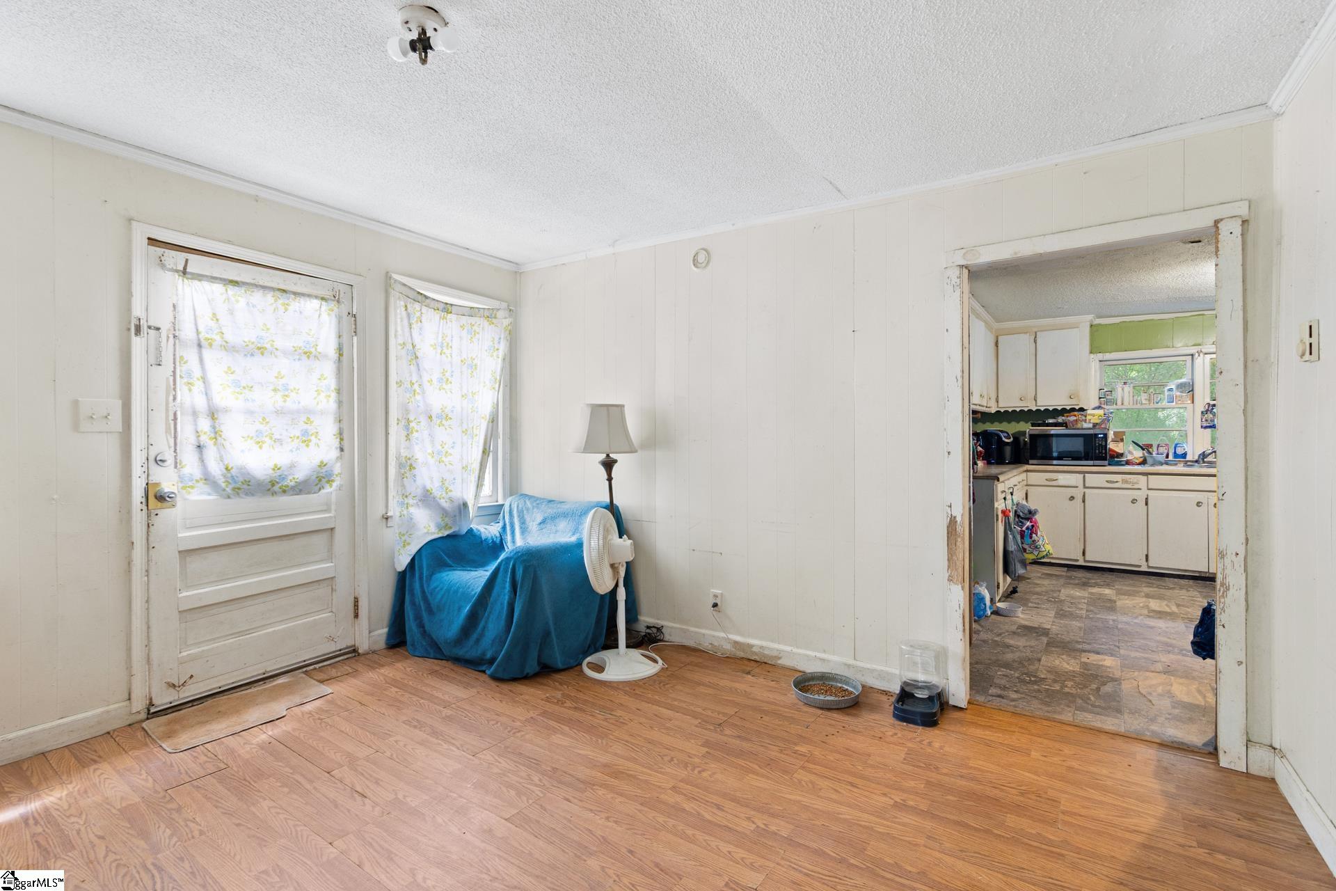 3rd image of 305 Southview Dr, Laurens, SC 29360 | MLS# 1600215