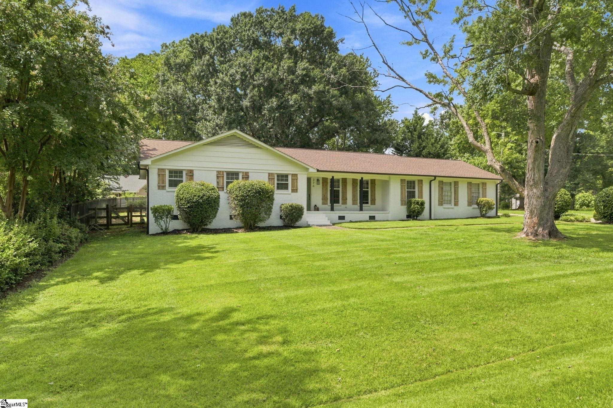 2nd image of 376 Grand Teton Dr, Greer, SC 29650 | MLS# 1600261