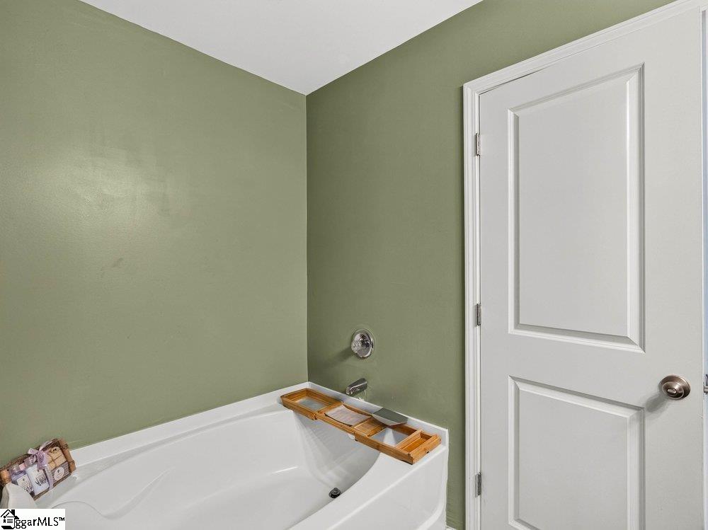 904 Liberty Walk Lane, Simpsonville SC 29681