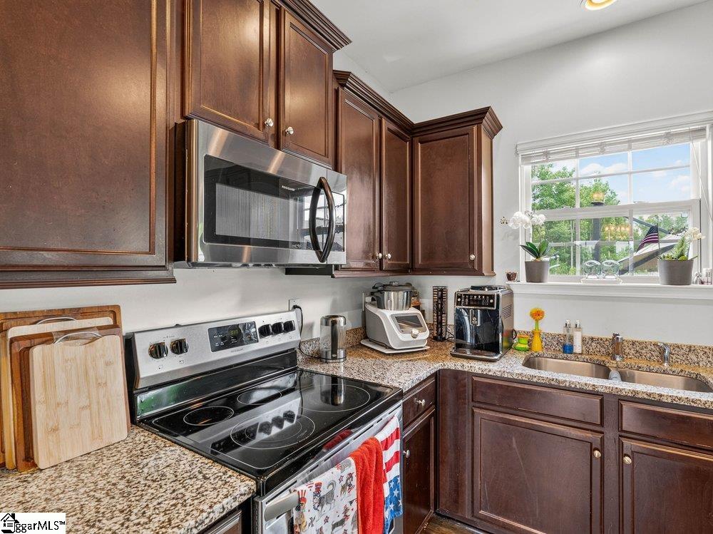 904 Liberty Walk Lane, Simpsonville SC 29681