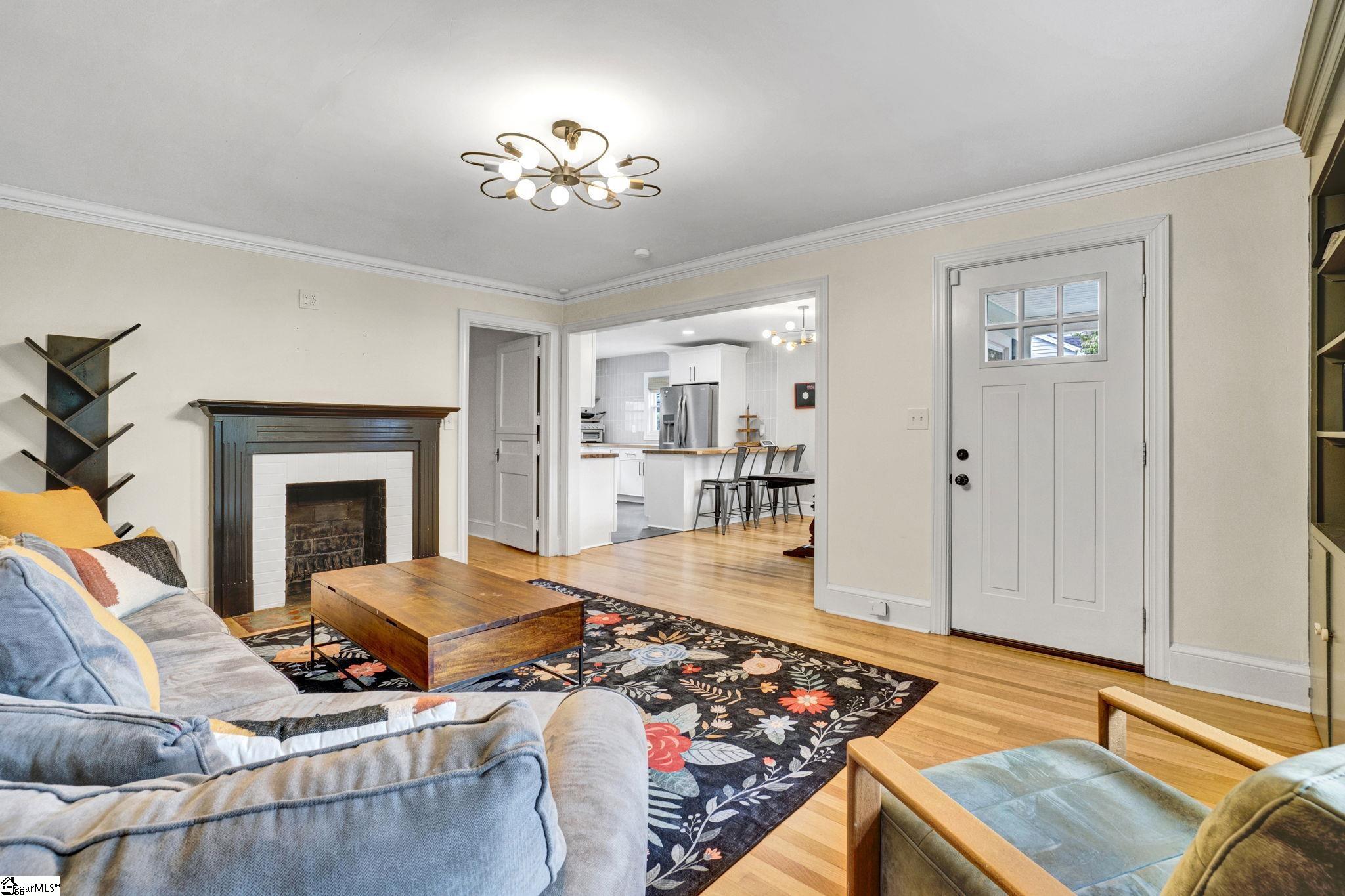 209 Donnan Road, Taylors SC 29687-2614