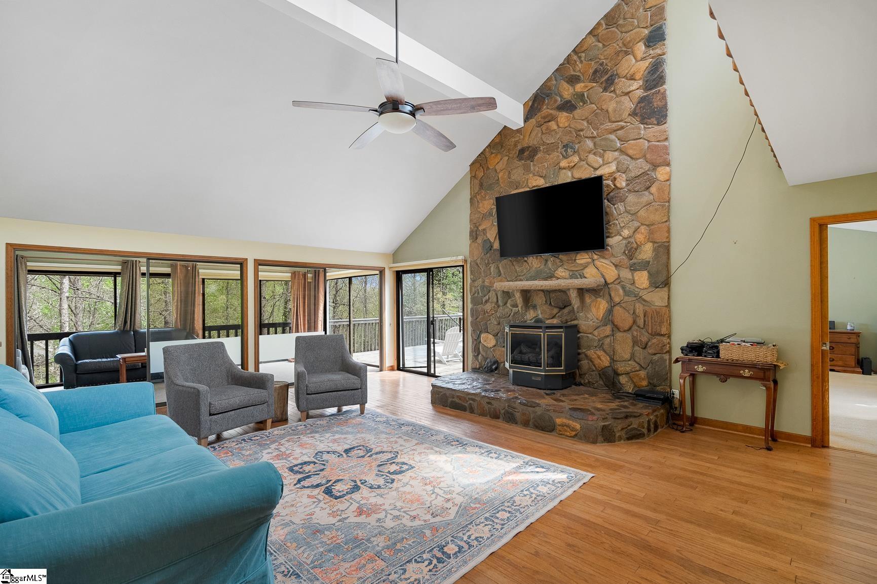 1493 Iroquois Drive