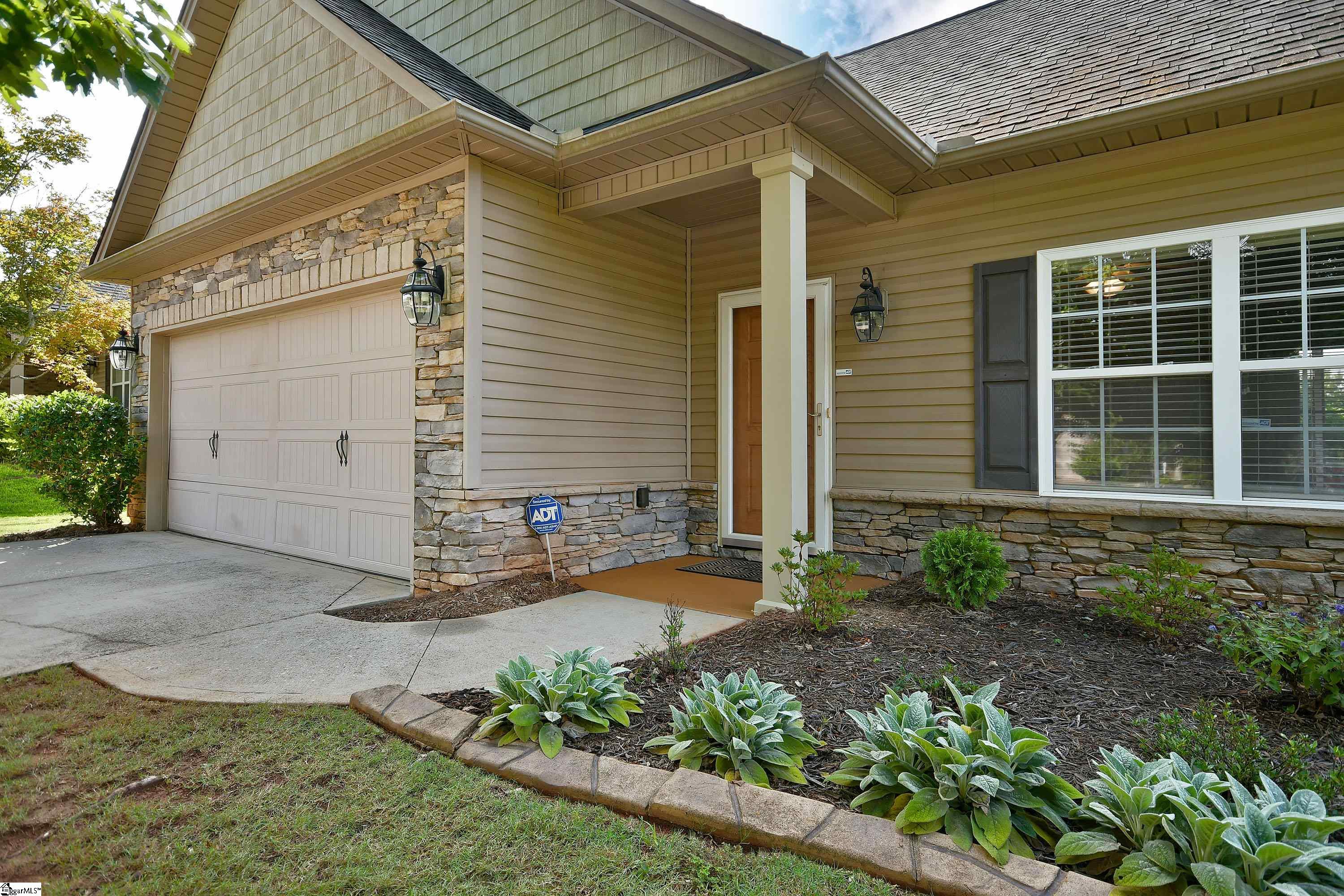 621 Summerville Way