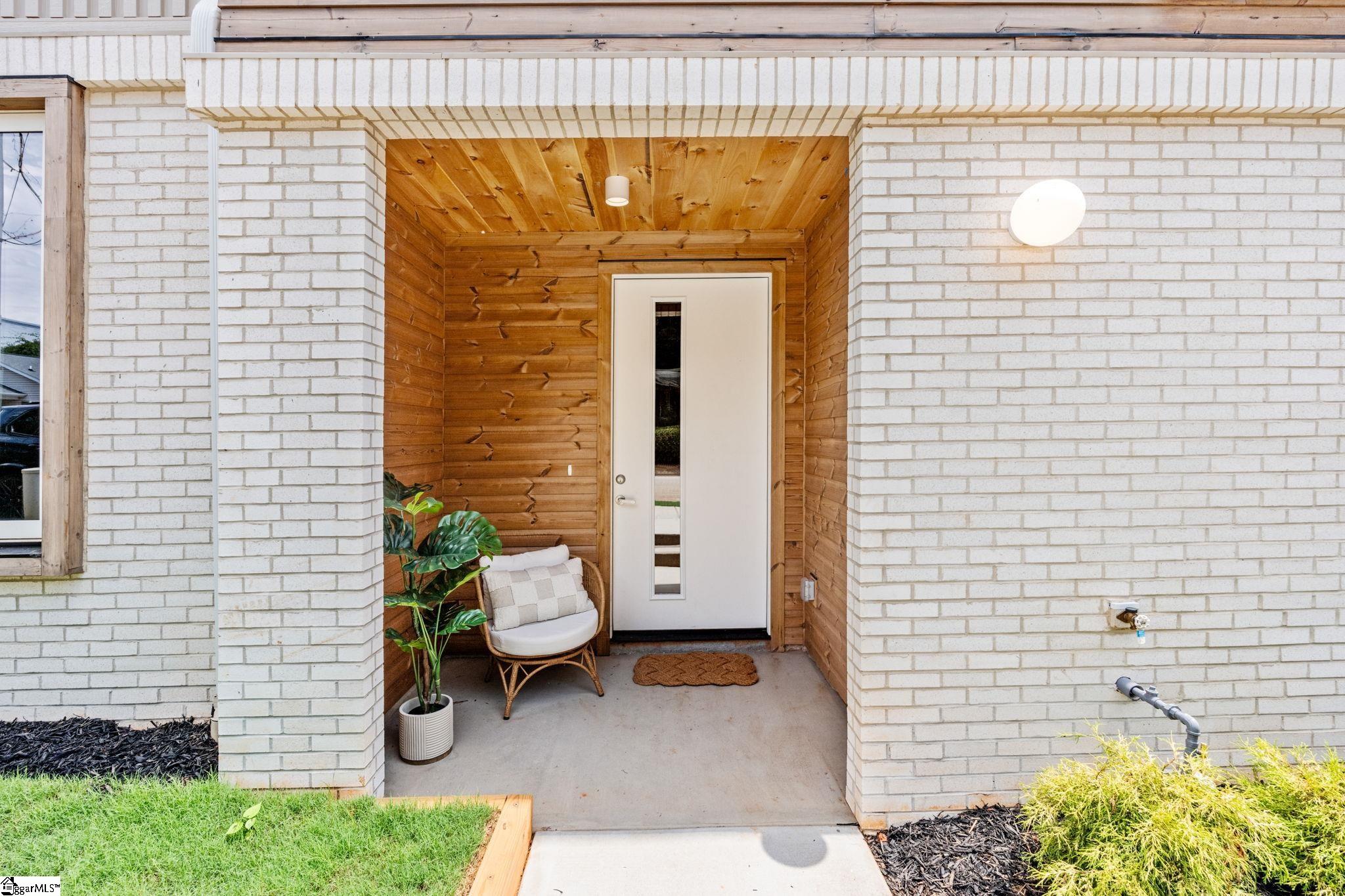 2nd image of 115 South Leach St, Greenville, SC 29601 | MLS# 1600931