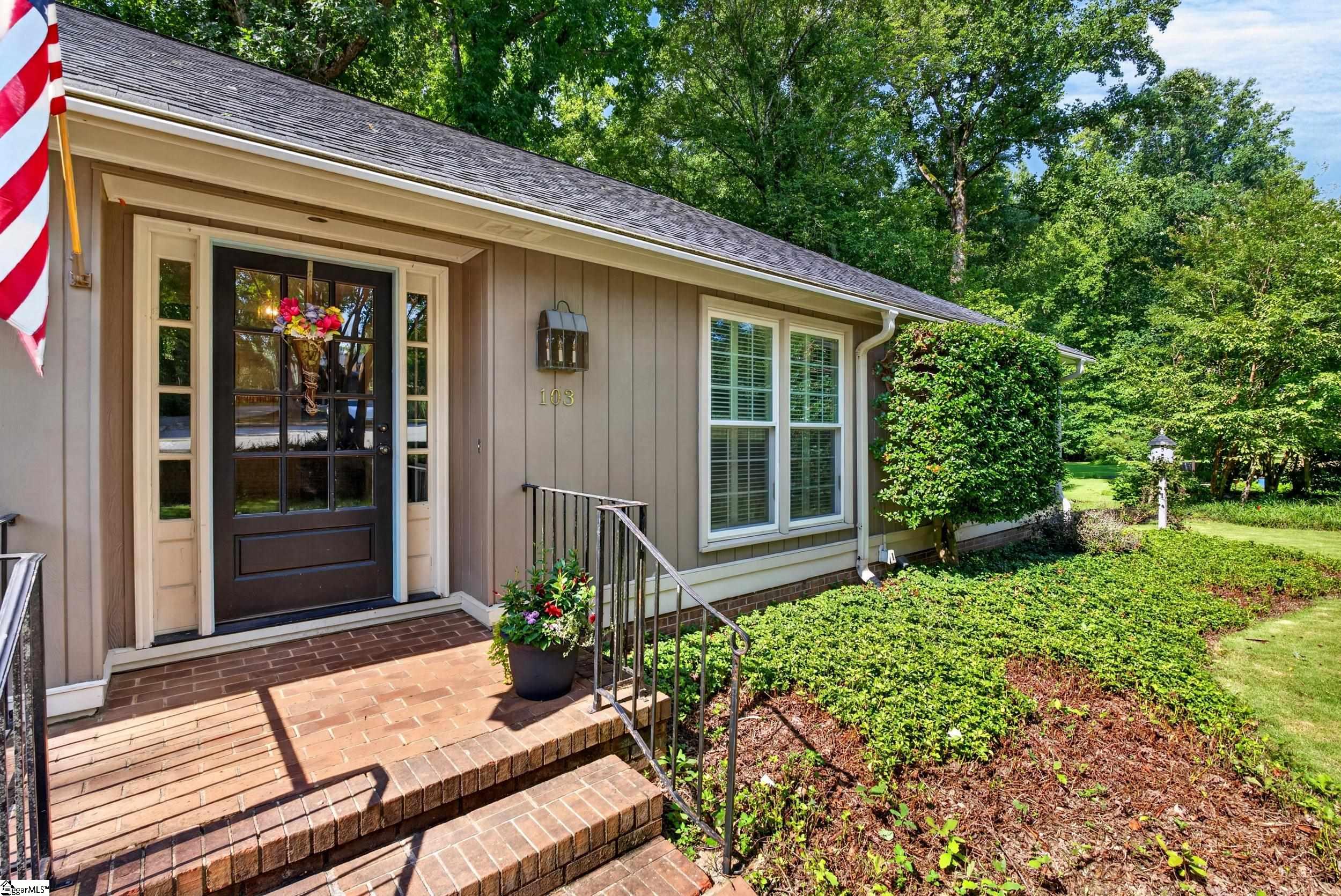 2nd image of 103 Lancelot Ct, Simpsonville, SC 29681 | MLS# 1601026