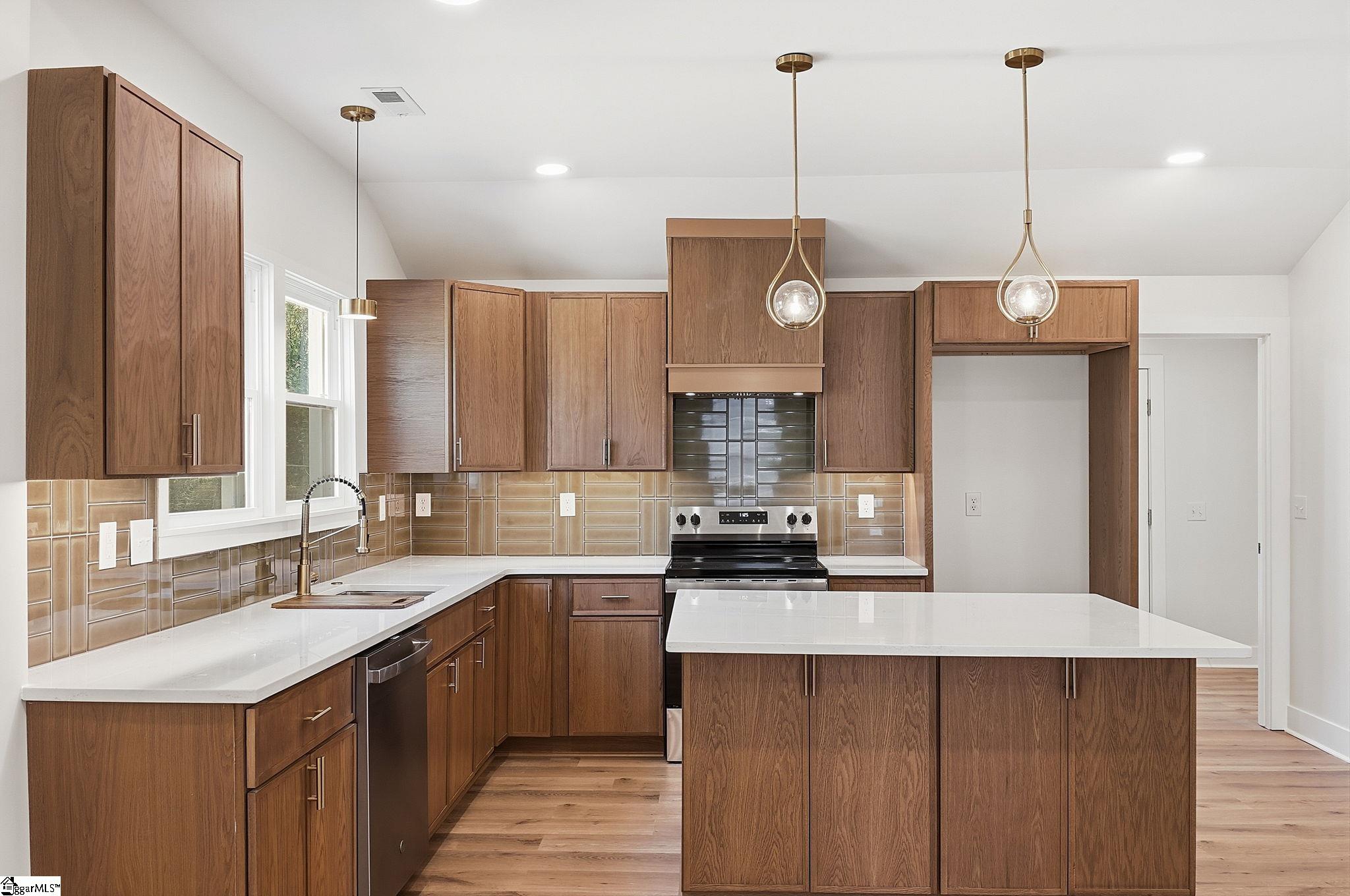 207 South 7th Street, Easley SC 29640