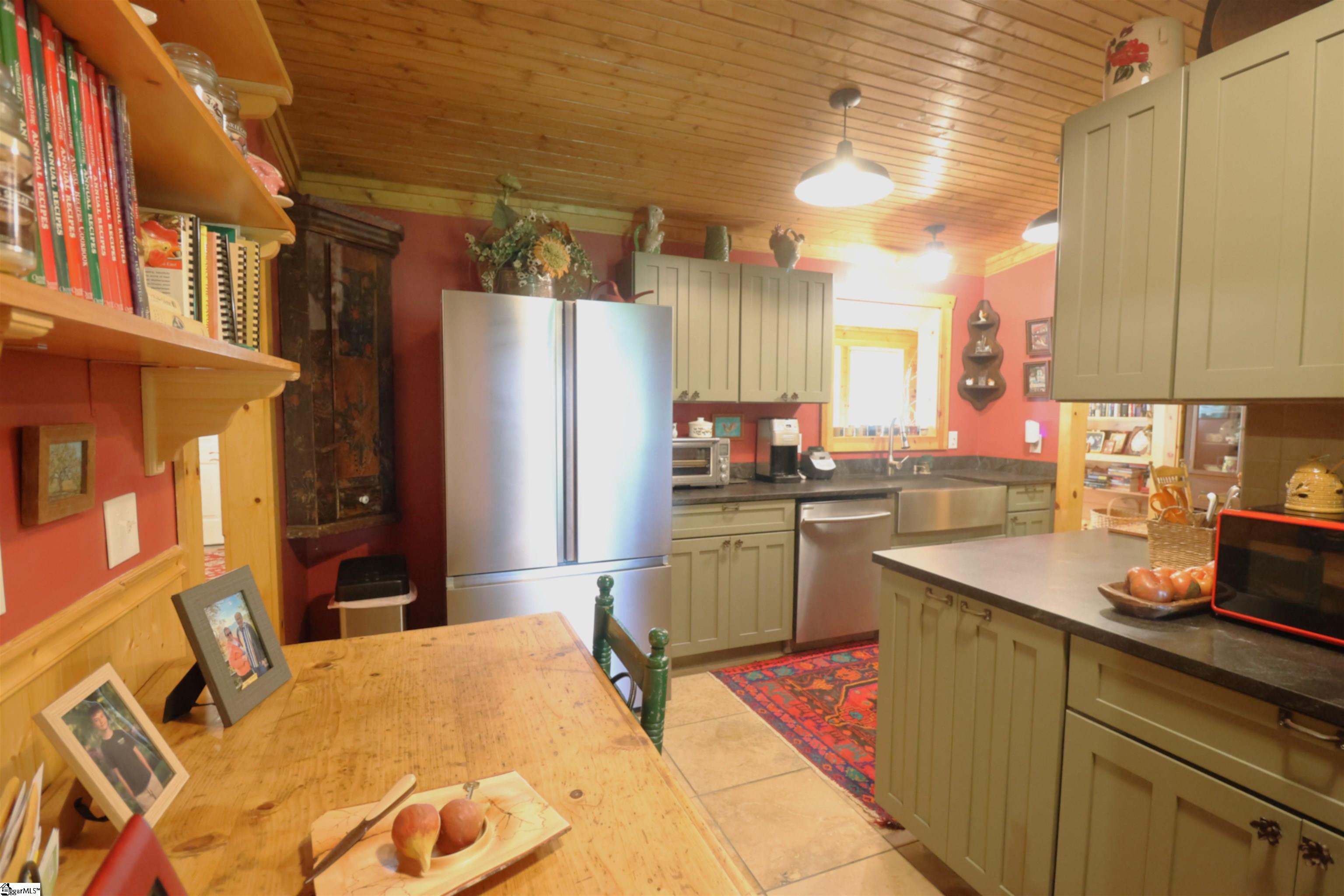 141 Owl Haven Lane, Cedar Mountain NC 28718