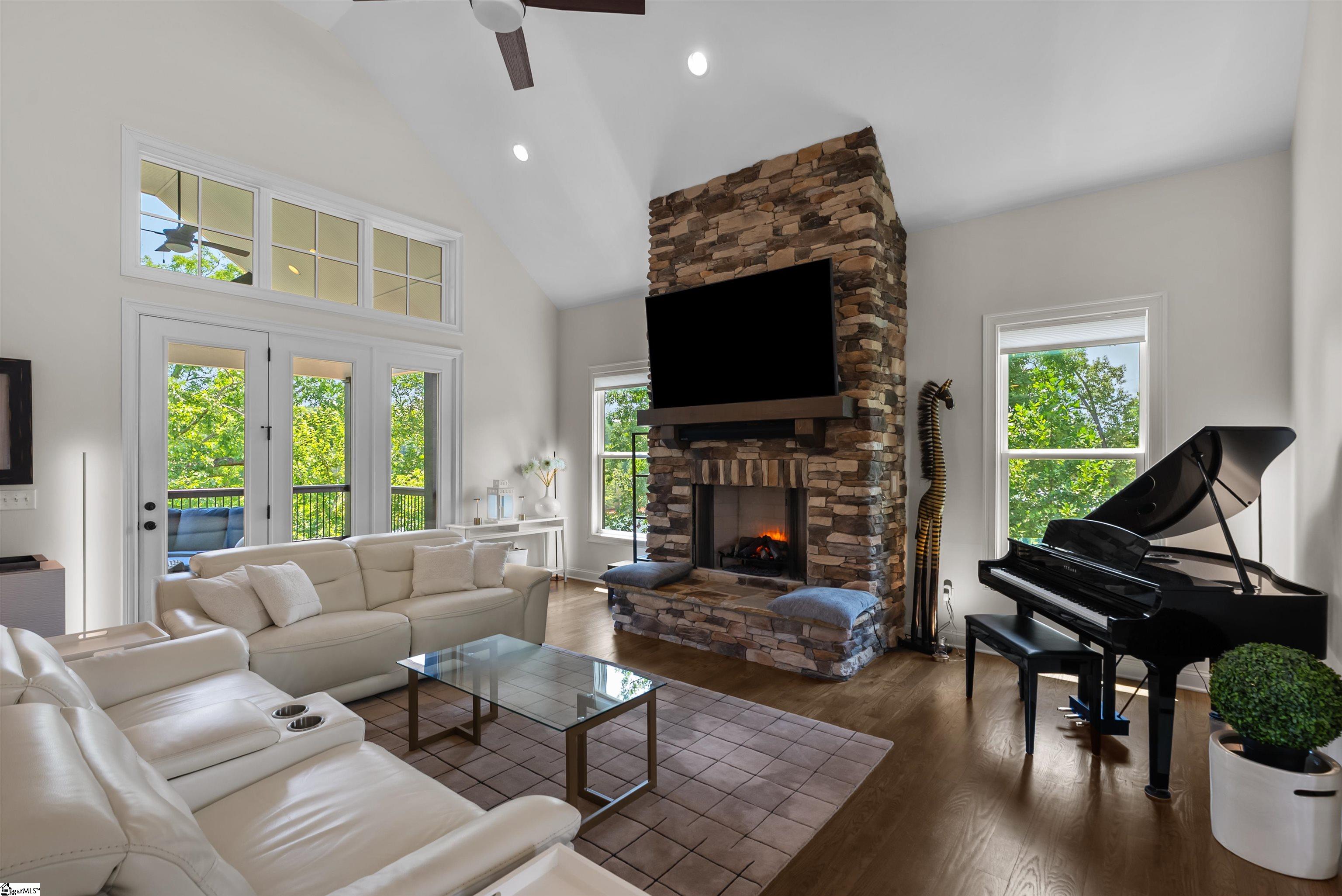 1384 Harbor Ridge Road