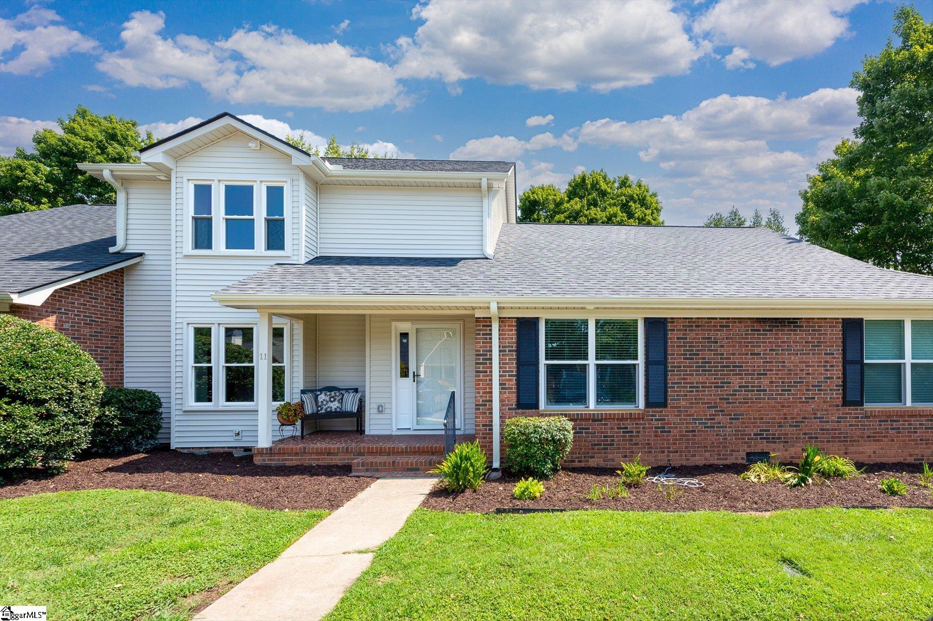 3rd image of 11 Hillington Pl, Greer, SC 29651 | MLS# 1601342