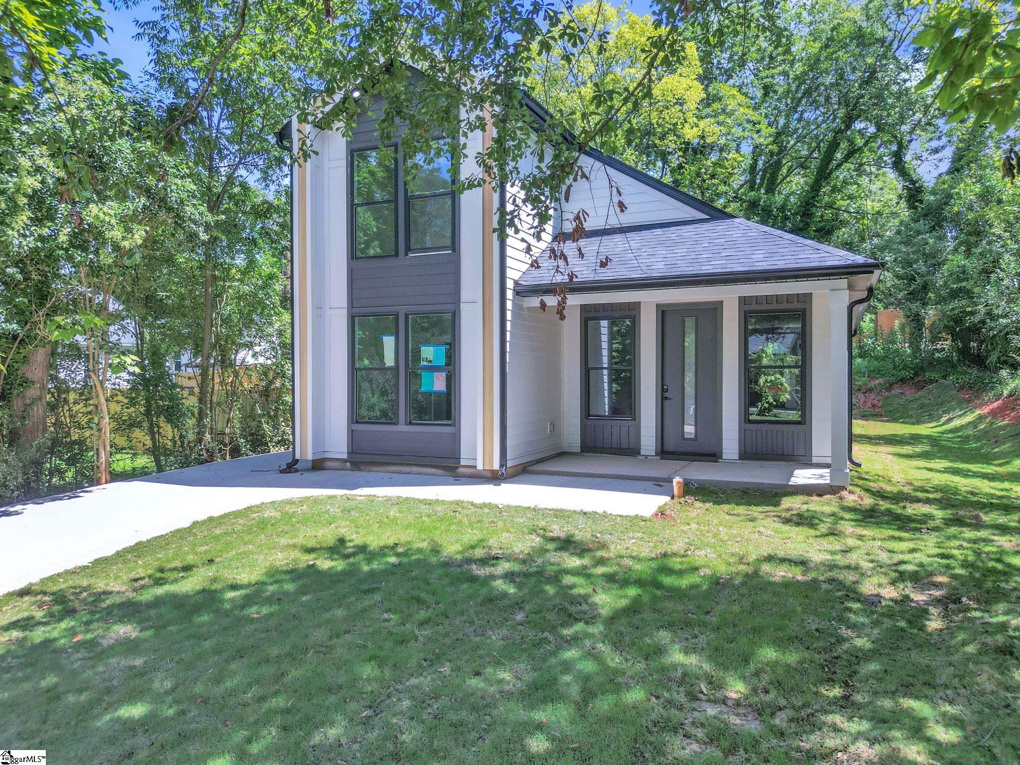 465 Tryon Street