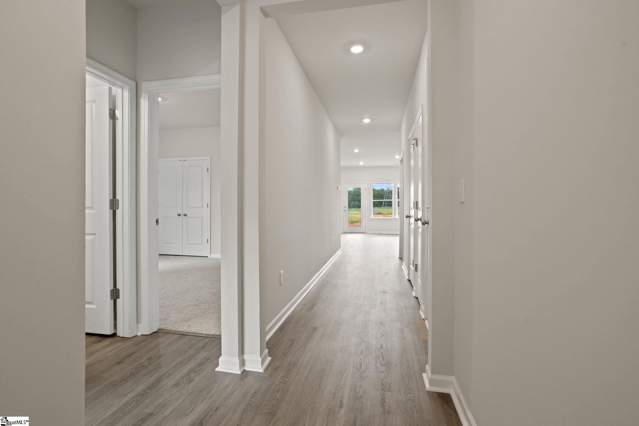 Photo 2 of Single family home for sale at 204 White Fields Ave, Fountain Inn, SC 29644 | MLS# 1601587 | Listing updated on 2026-09-16