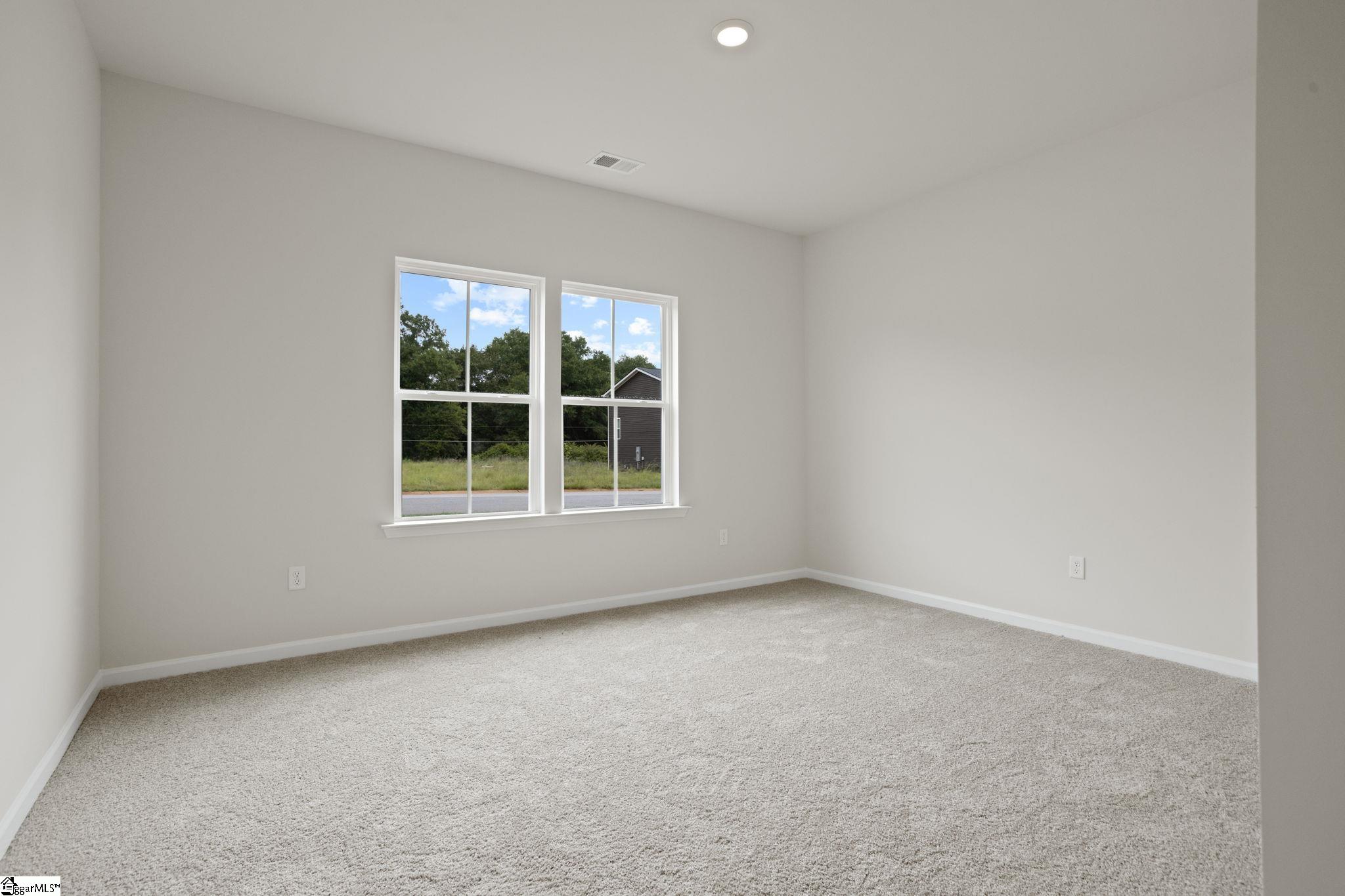Photo 3 of Single family home for sale at 204 White Fields Ave, Fountain Inn, SC 29644 | MLS# 1601587 | Listing updated on 2026-09-16