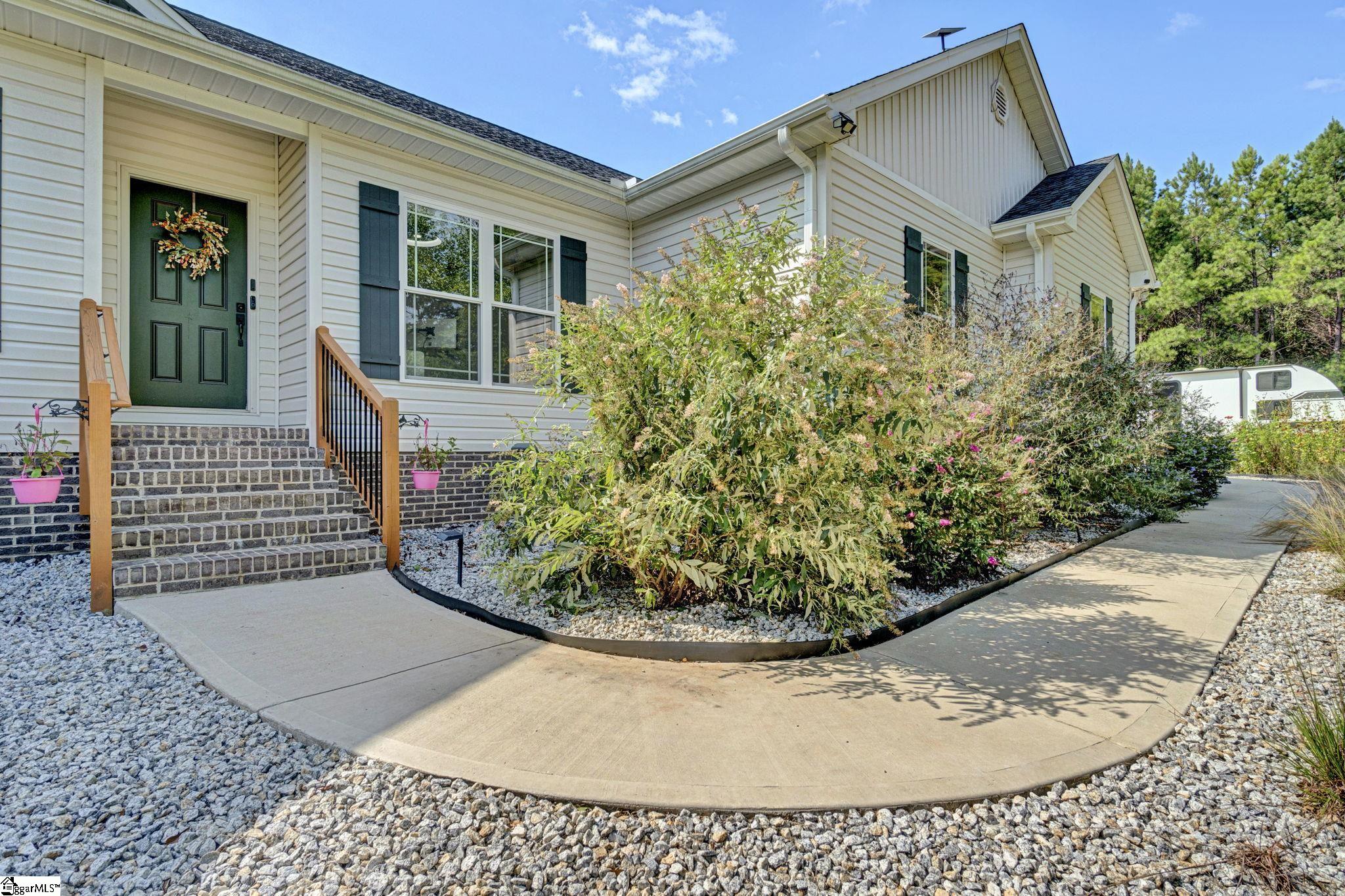 620 Daventon Road, Honea Path SC 29654,Honea Path,Greenville,Residential