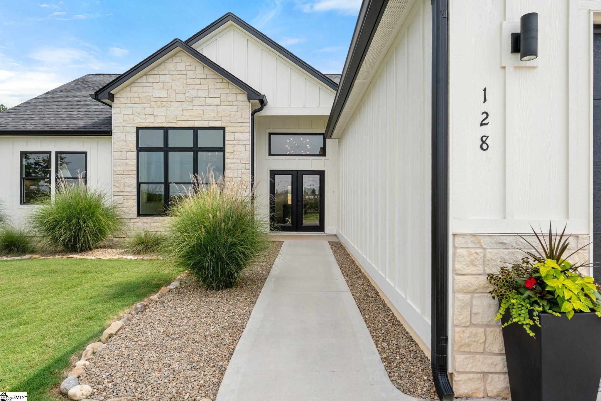 128 Cothran Road, Inman SC 29349