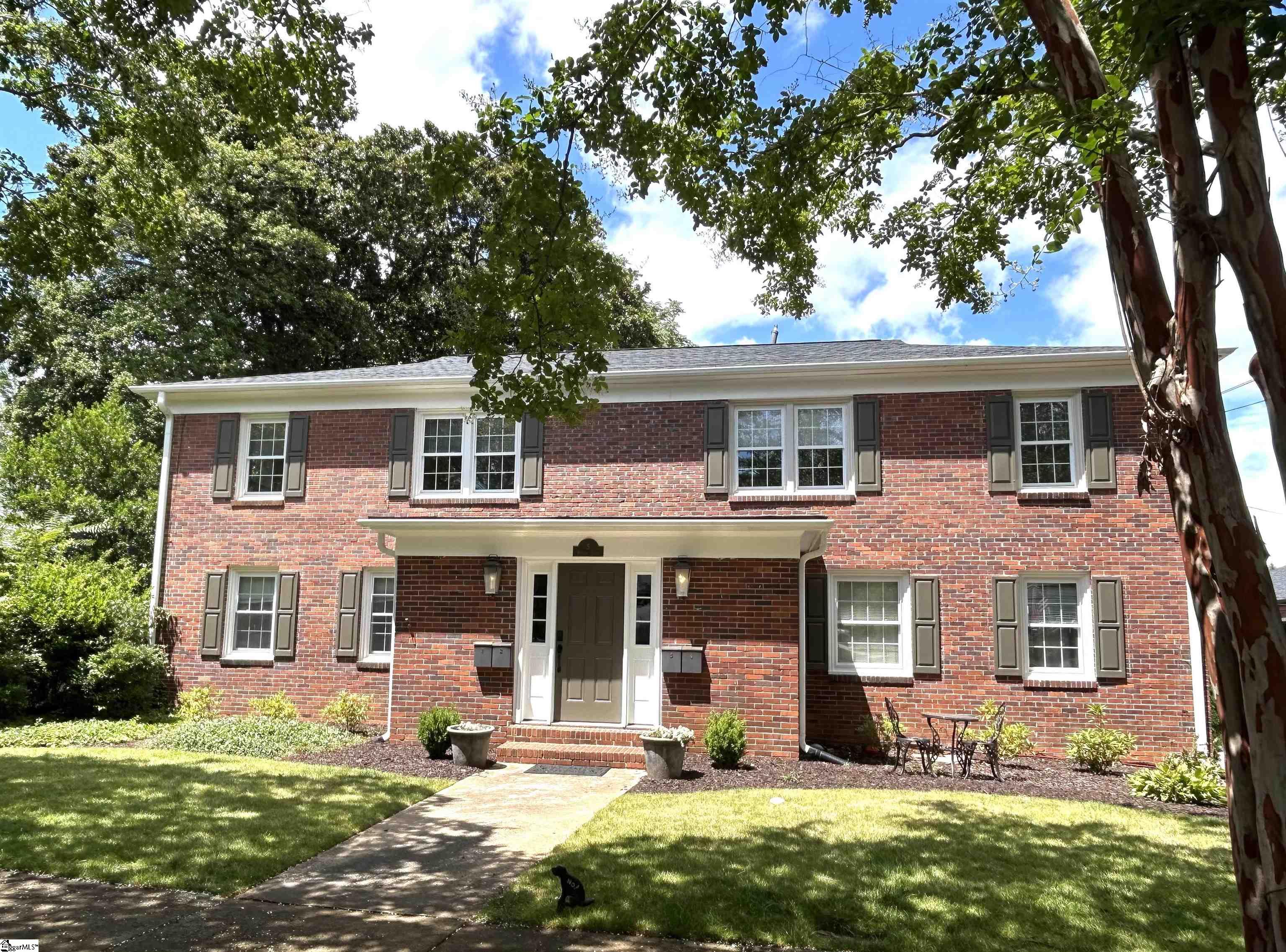5 Whitsett Street # 4 Unit: #4