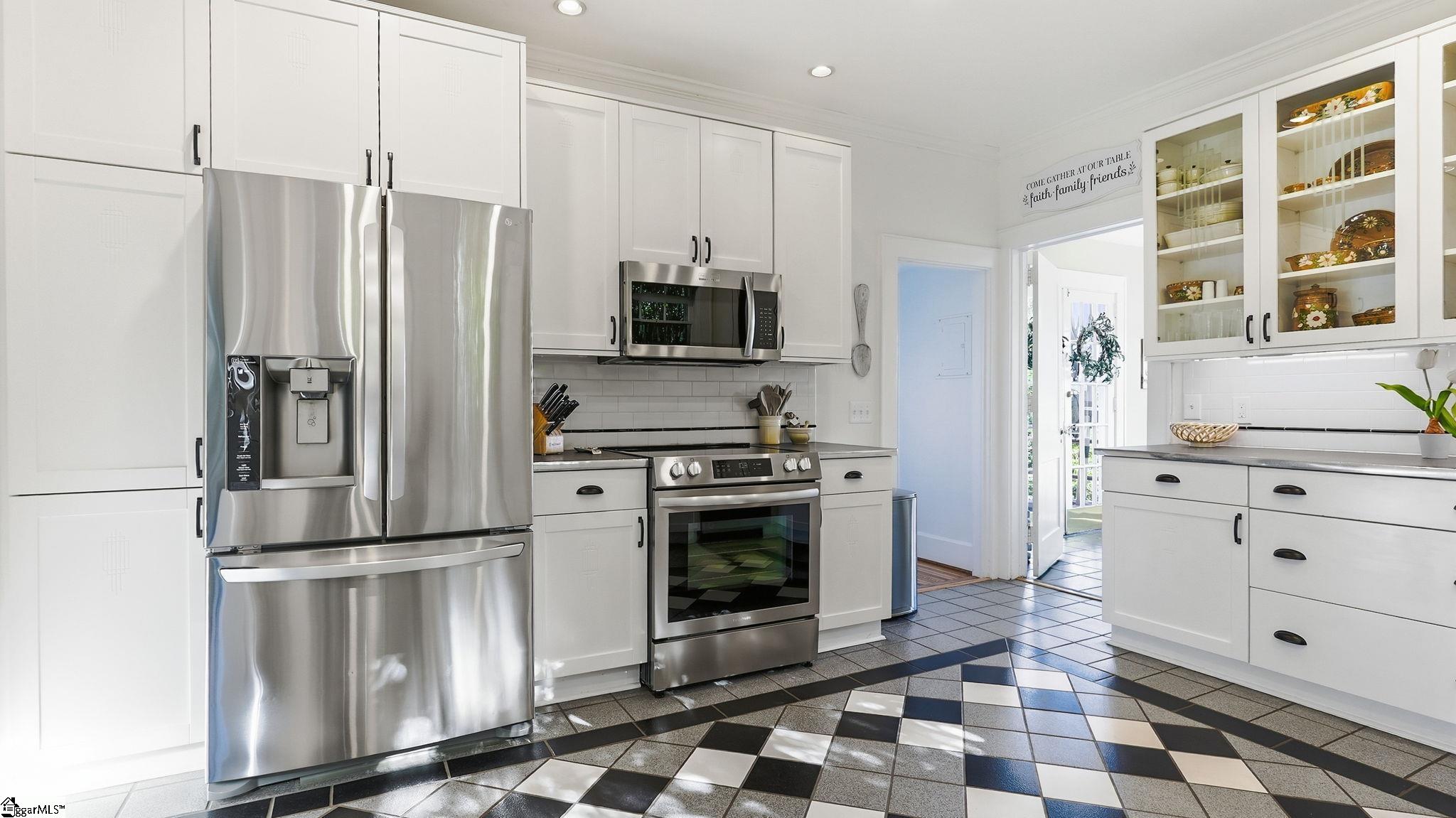151 Buist Avenue, Greenville SC 29609-4601