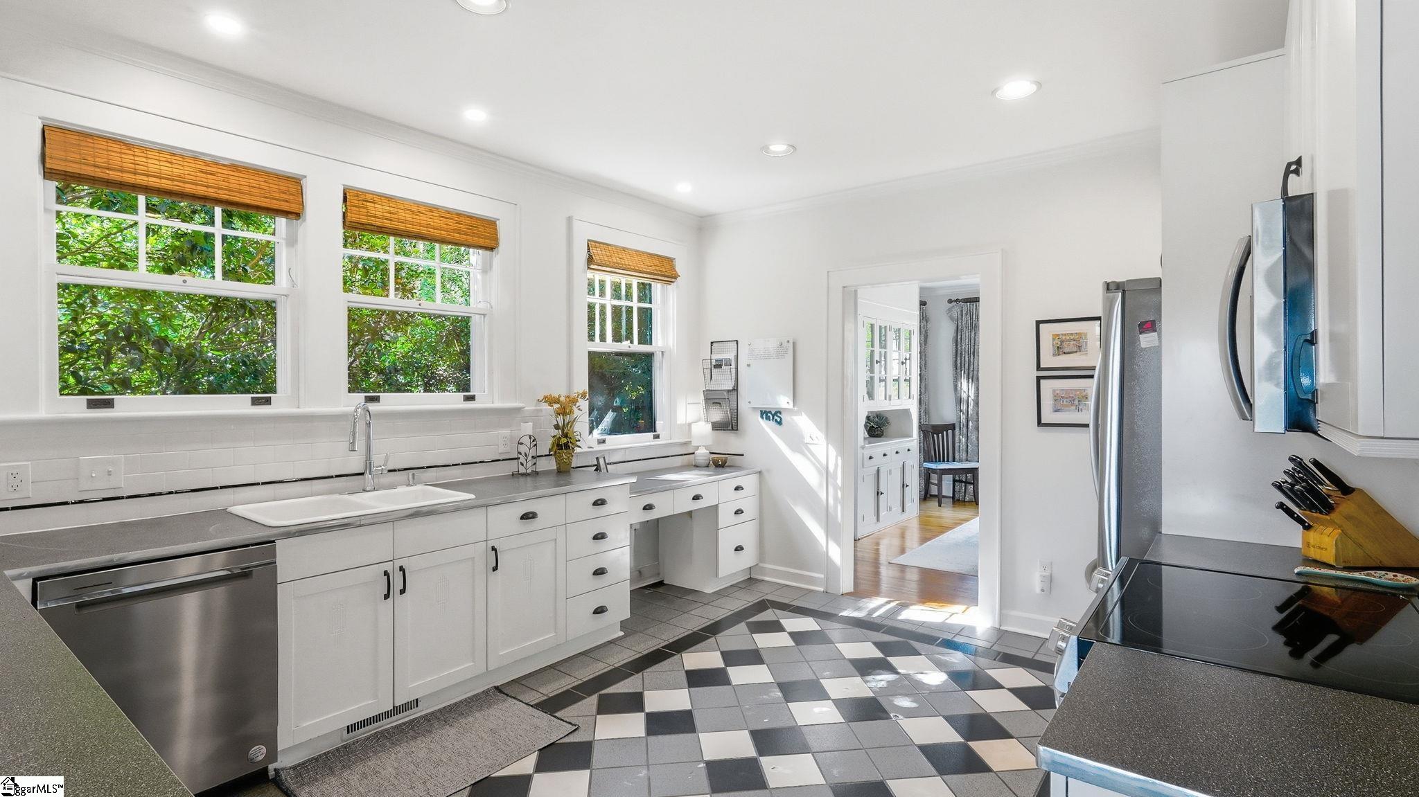 151 Buist Avenue, Greenville SC 29609-4601