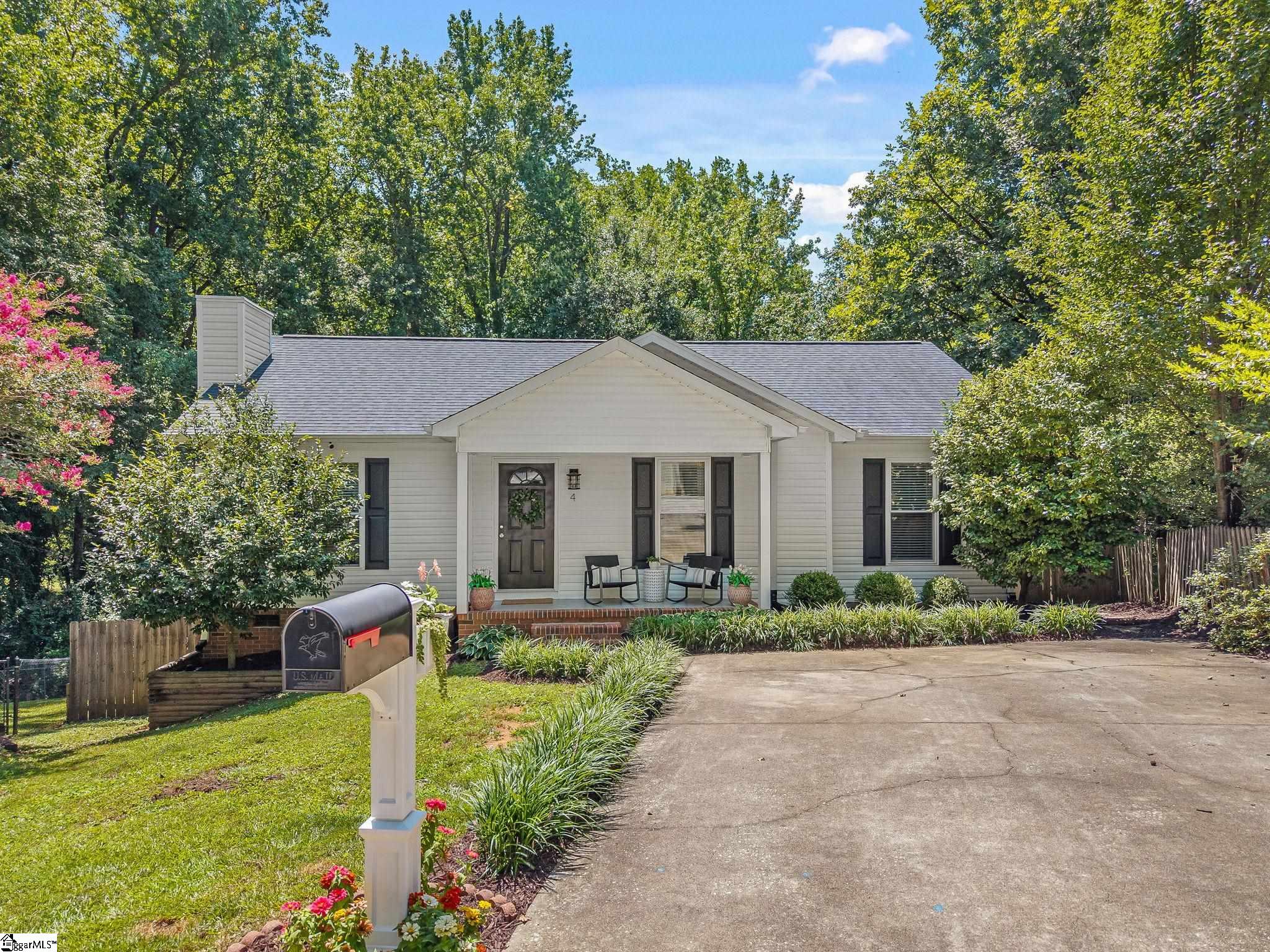 4 Dearsley Court