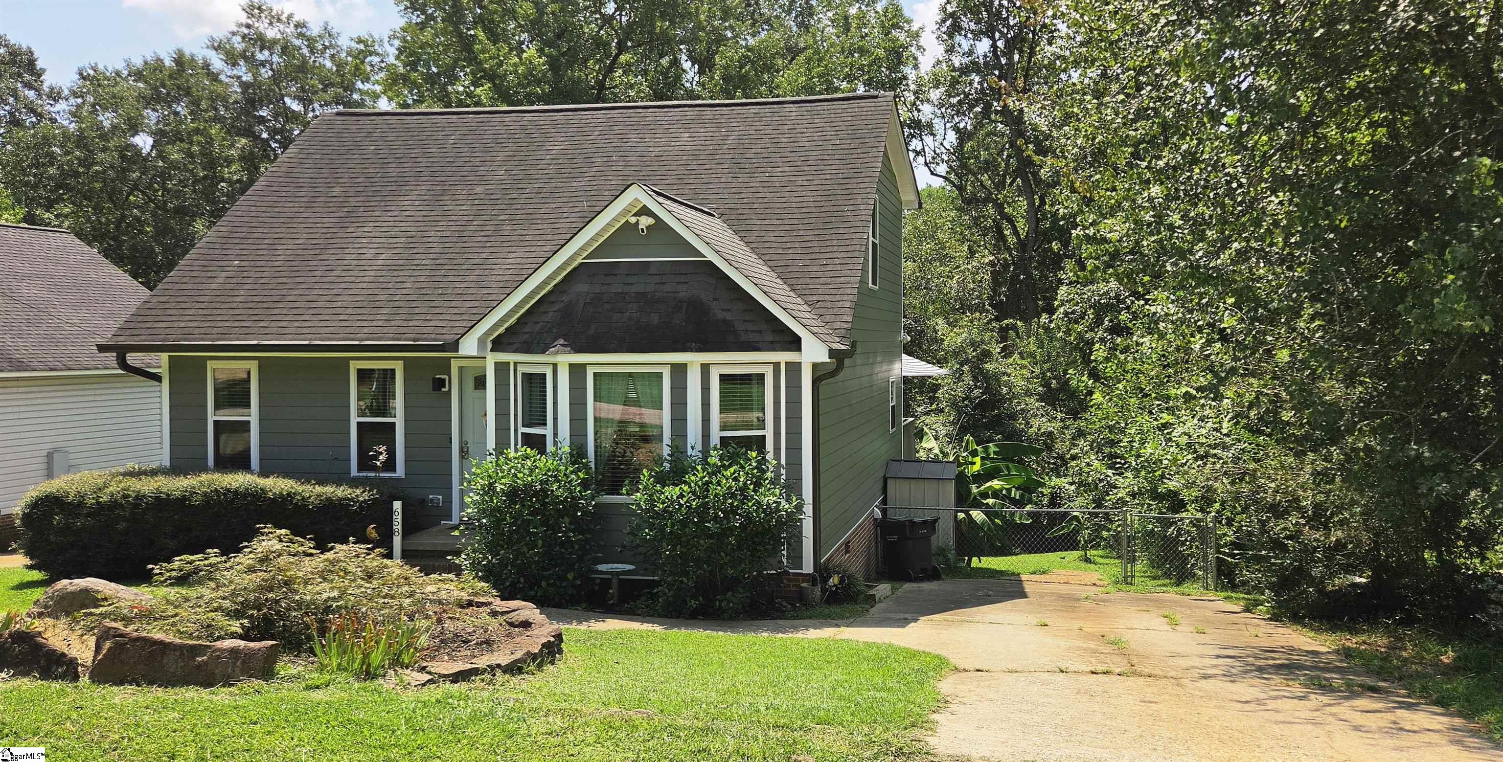 658 Maple Drive