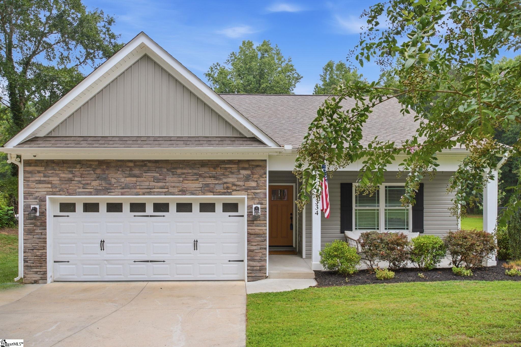 Photo 2 of Single family home for sale at 334 Tugaloo Rd, Travelers Rest, SC 29690 | MLS# 1602216 | Listing updated on 2026-09-19