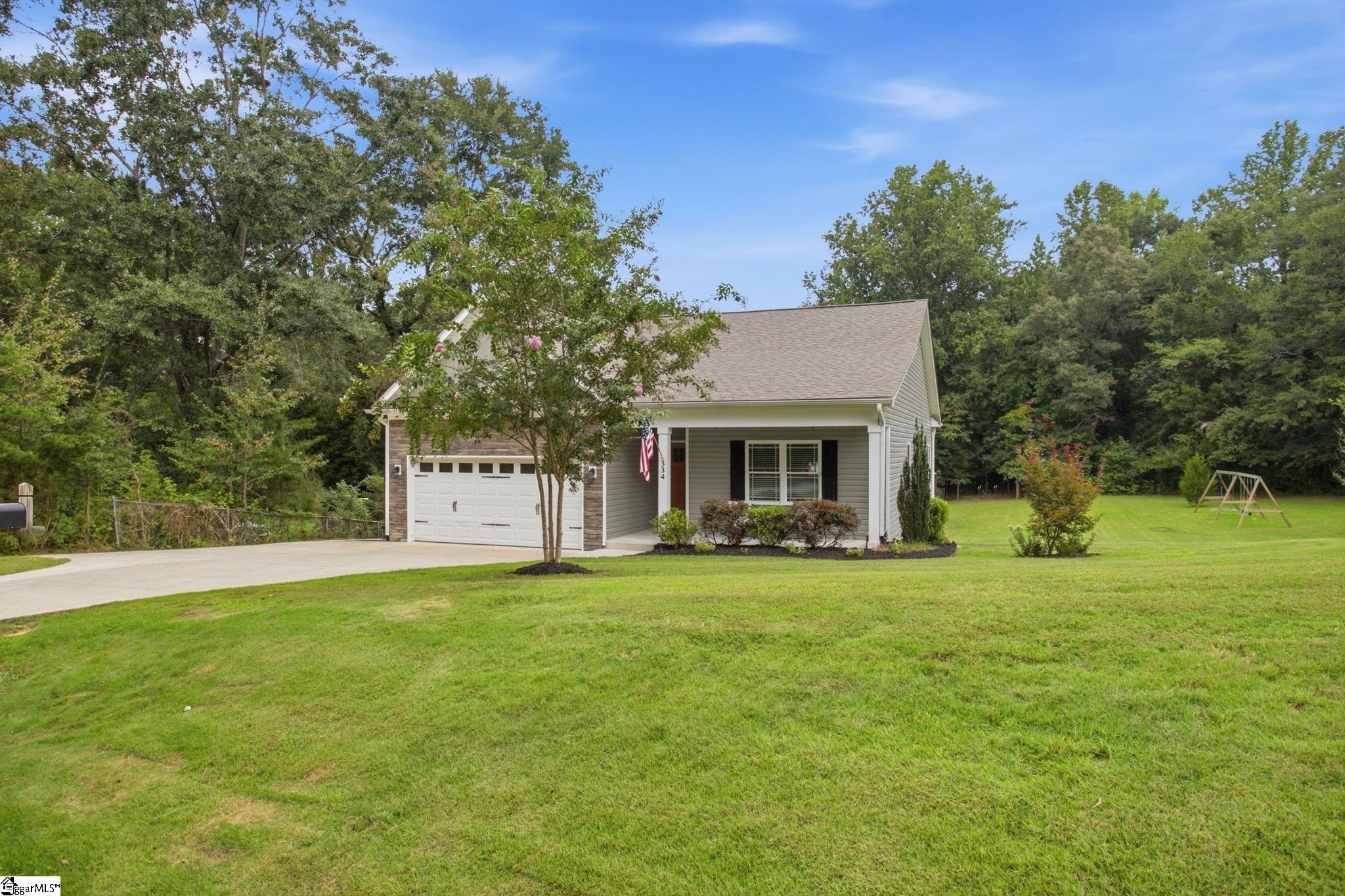 Photo 3 of Single family home for sale at 334 Tugaloo Rd, Travelers Rest, SC 29690 | MLS# 1602216 | Listing updated on 2026-09-19
