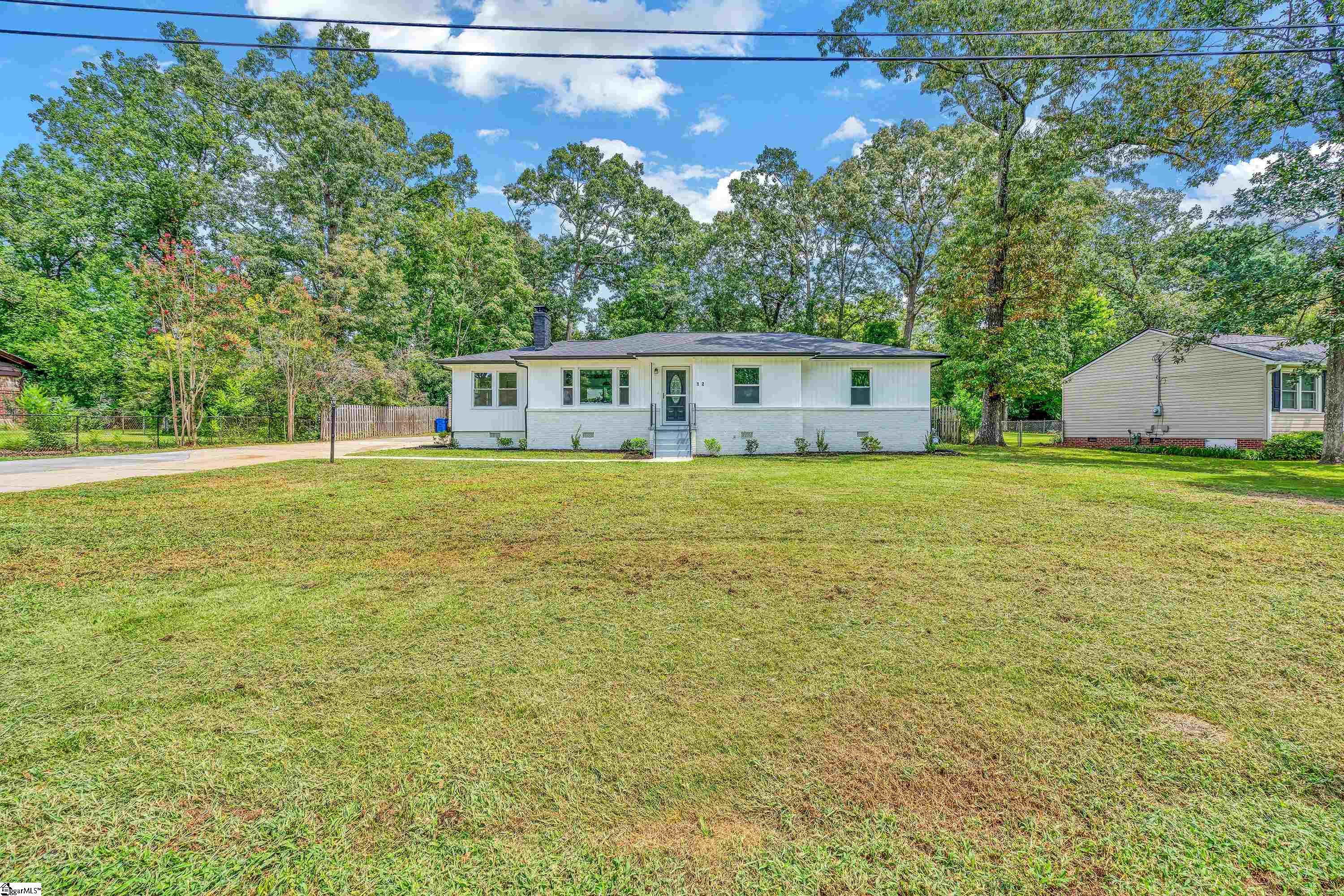 12 Brewster Drive, Taylors SC 29687