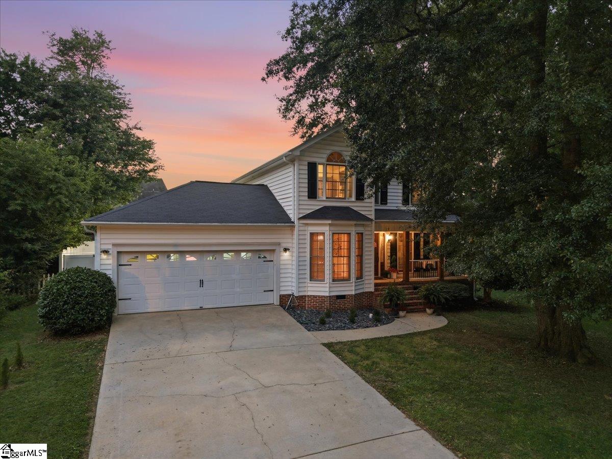 19 Chantilly Rue Court