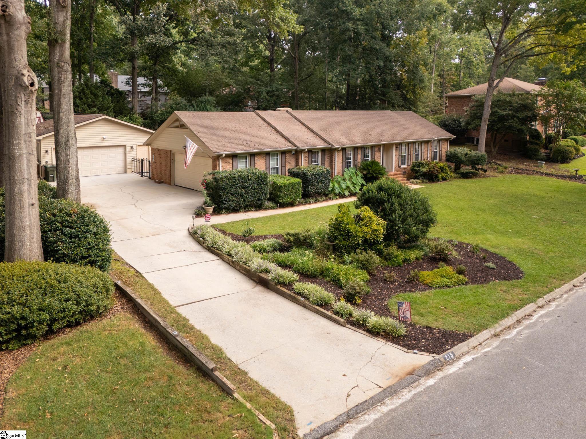 215 Cannon Circle