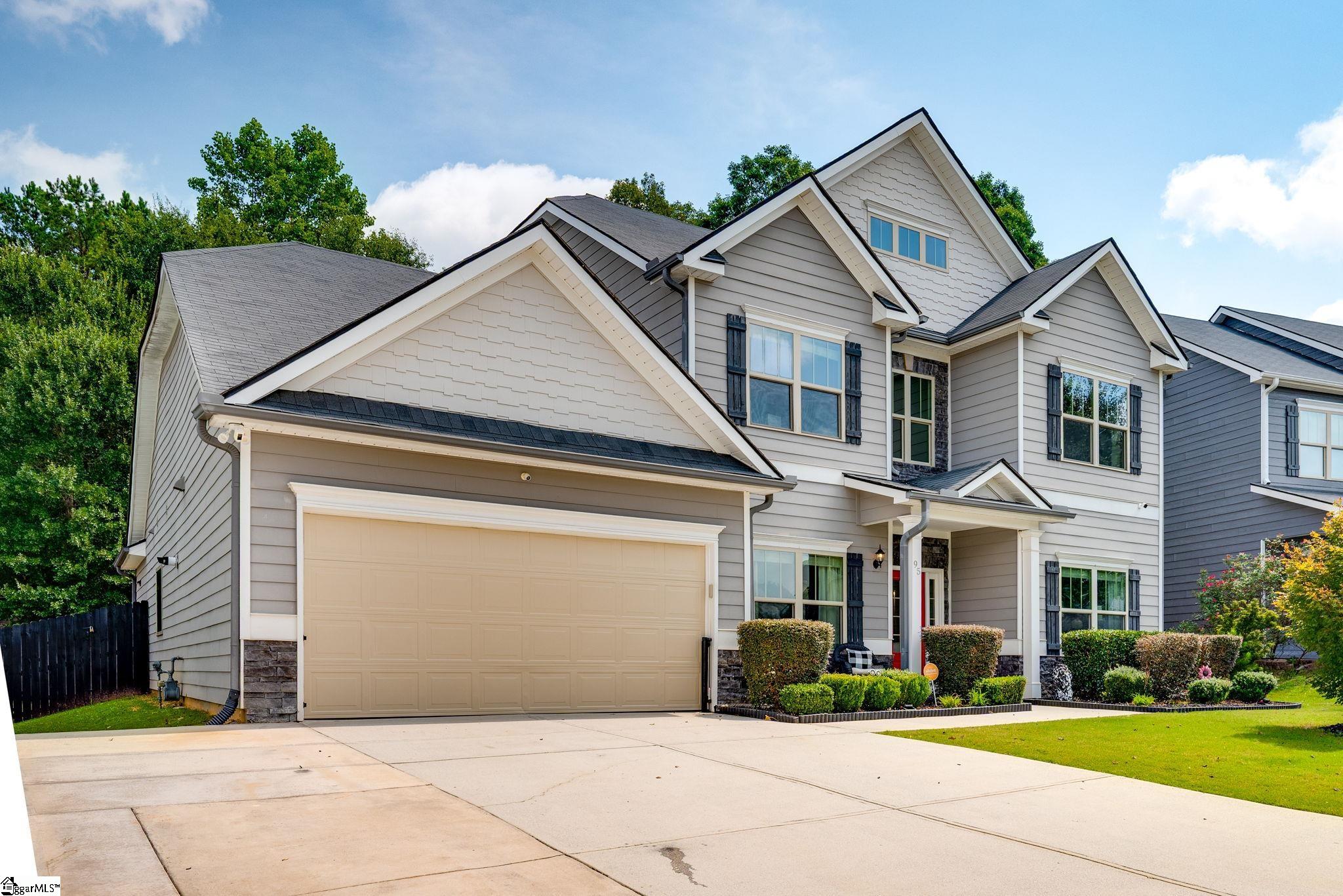 Photo 3 of Single family home for sale at 95 Grand River Ln, Simpsonville, SC 29681 | MLS# 1602388 | Listing updated on 2026-09-15