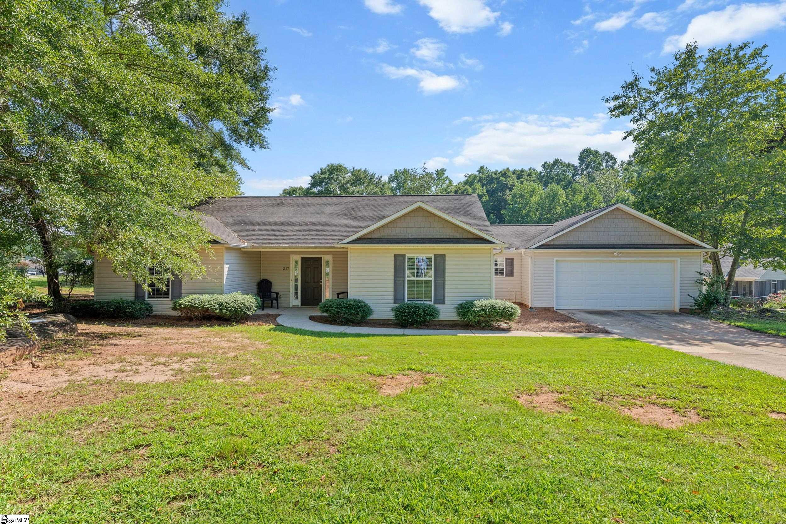 Photo 1 of Sale Pending at 217 Shady Spring Way, Wellford, SC 29385 | MLS# 1602530 | Listing updated on 2026-09-05