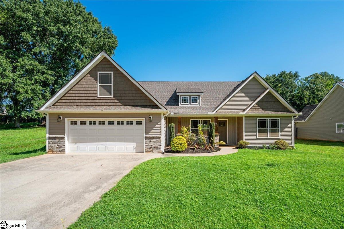 Photo 1 of Single family home for sale at 176 Coleman Rd, Wellford, SC 29385 | MLS# 1602644 | Listing updated on 2026-09-01