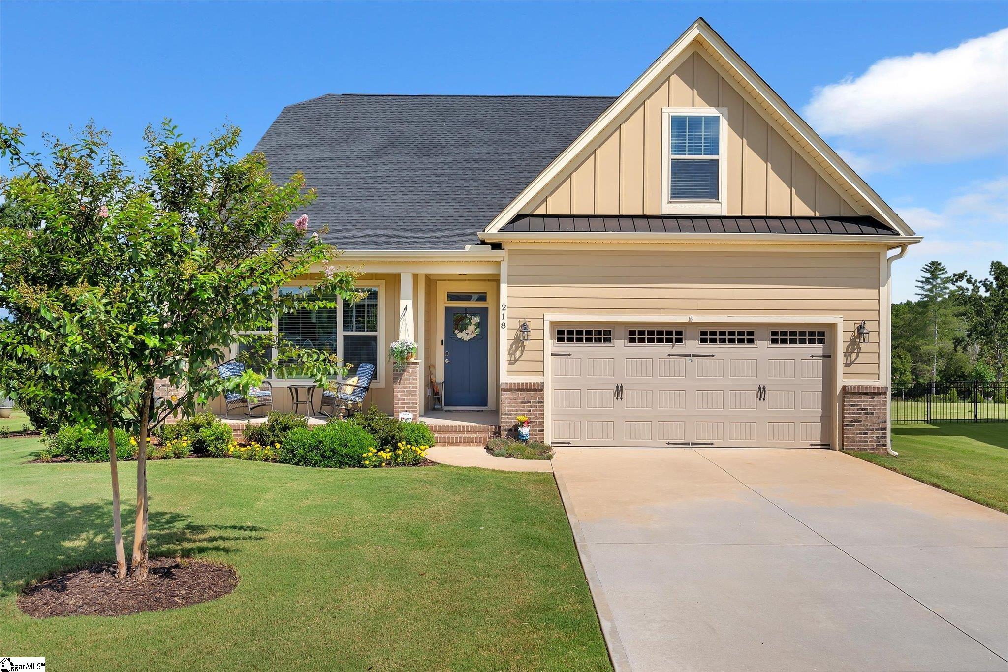 218 Montview Circle